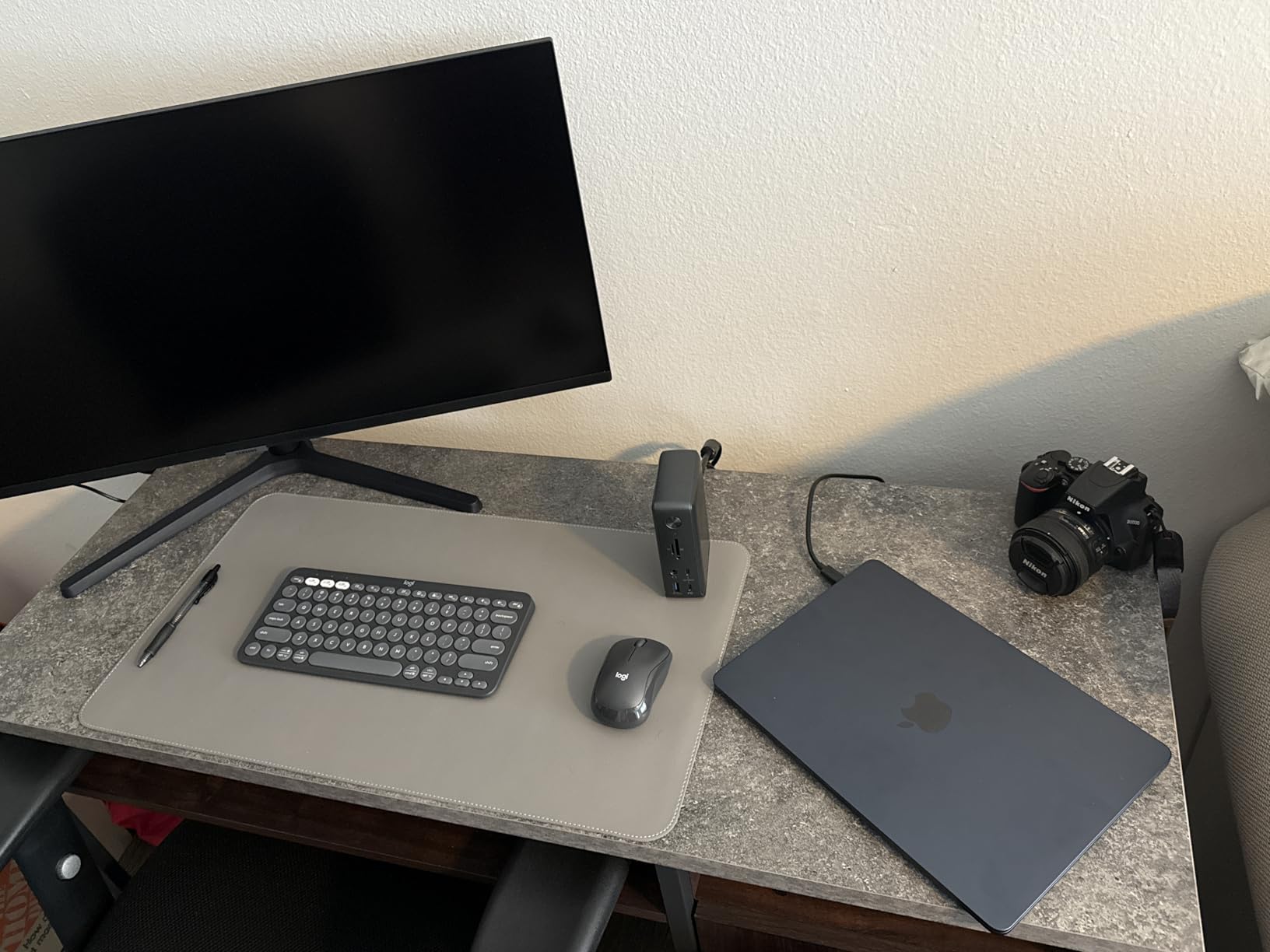 Anker Laptop Docking Station, 13-in-1 USB C Docking Station, Triple Display | 2 HDMI and 1 DP, 10Gbps USB-C and 5Gbps USB-A Data Ports, Ethernet, Audio, SD/TF, 85W Charging for Dell, HP, Lenovo and More customer photo 2