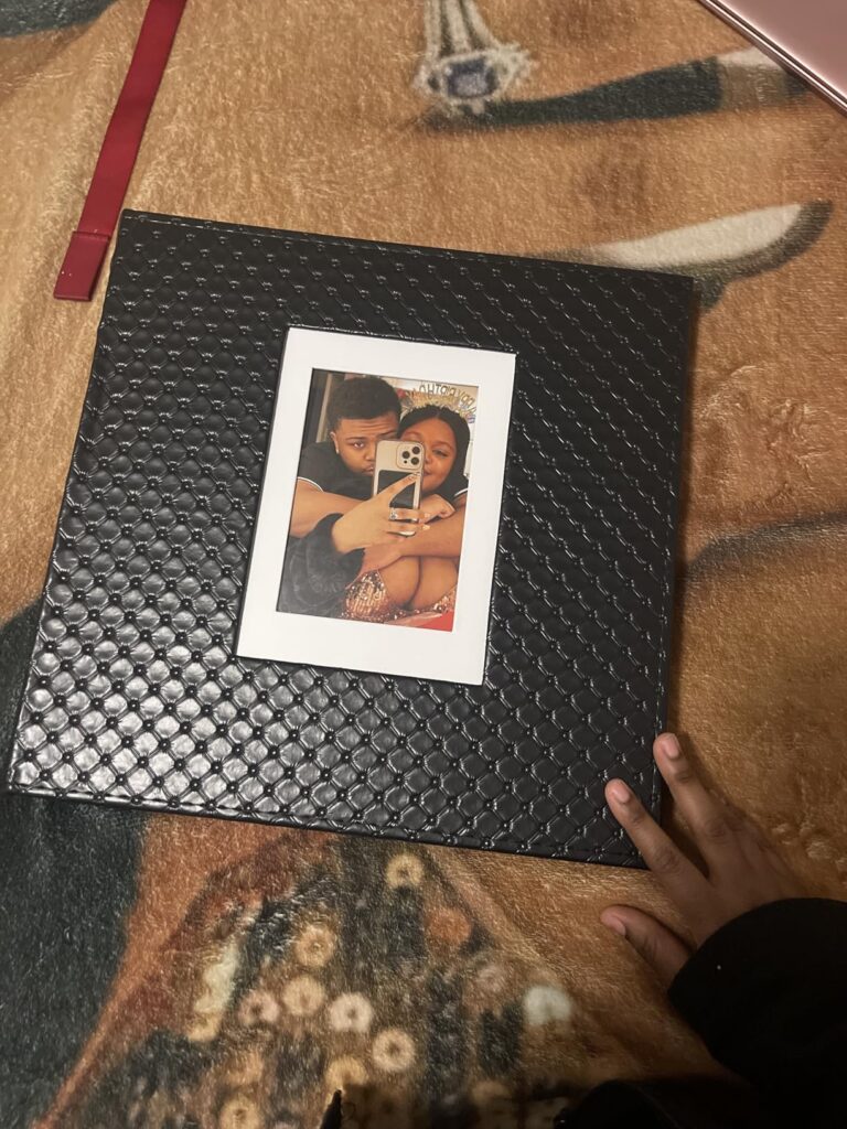 RECUTMS Photo Album for 4x6 Pictures 600 Pockets Black Inner Page Button Grain Leather Cover of Large Capacity Pictures Album Book Birthday Christmas Wedding Anniversary Memory (Black) Customer Review Best Photo Album