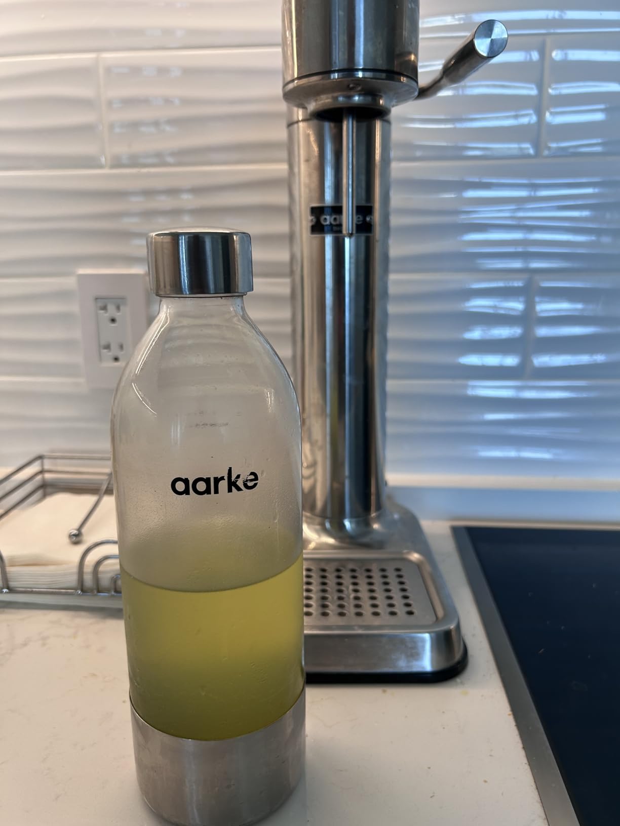 aarke - Carbonator III Premium Carbonator-Sparkling & Seltzer Water Maker-Soda Maker with PET Bottle (Stainless Steel) - Customer Photo 2