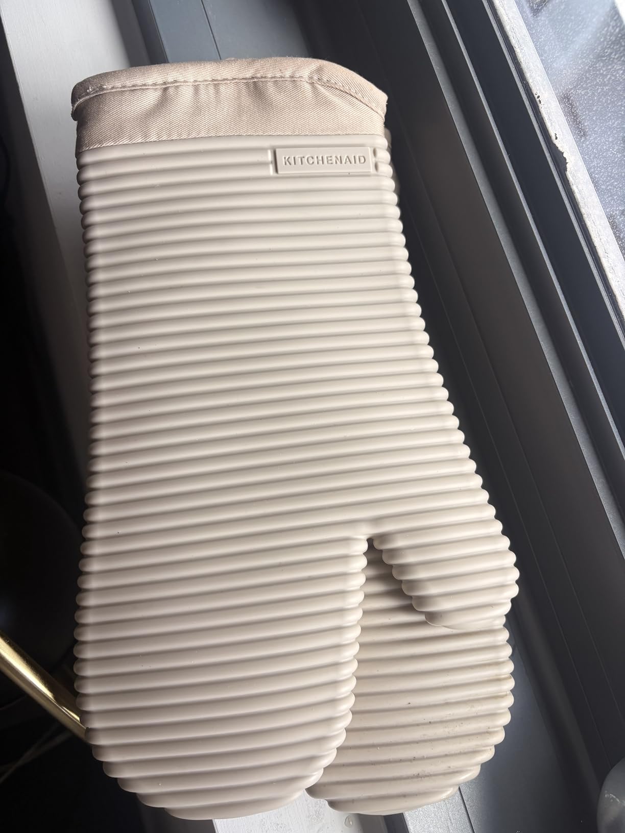 KITCHENAID Ribbed Soft Silicone Oven Mitt 2-Pack Set, 7.5 KITCHENAID Ribbed Soft Silicone Oven Mitt 2-Pack Set, 7.5