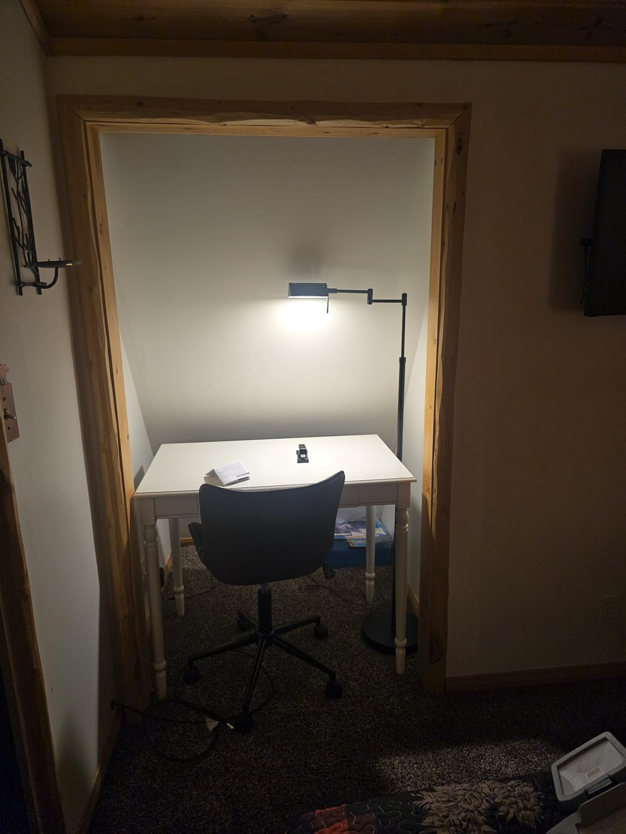 O'Bright Dimmable LED Pharmacy Floor Lamp, 12W LED, Full Range Dimming, 360 Degree Swing Arms, Adjustable Heights, Standing Lamp for Reading, Sewing, and Craft, ETL Listed, Antique Brass (Gold) Customer Review O'Bright Dimmable LED Pharmacy Floor Lamp, 12W LED, Full Range Dimming, 360 Degree Swing Arms, Adjustable Heights, Standing Lamp for Reading, Sewing, and Craft, ETL Listed, Antique Brass (Gold) - Customer Photo 1