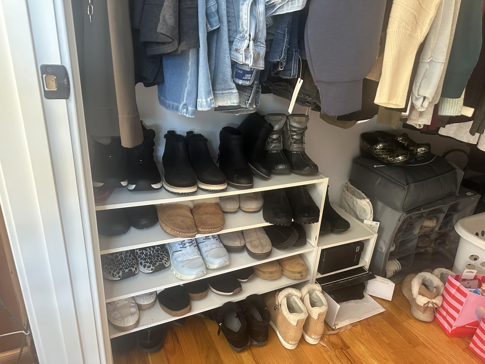 SONGMICS Shoe Rack, 3-Tier Shoe Organizer, Metal Storage Shelf, Upright or Upside Down, for 16-20 Pairs, Stackable, for Entryway, 11.8 x 36.2 x 21.7 Inches, Black ULSA303B02 - Customer Photo 2