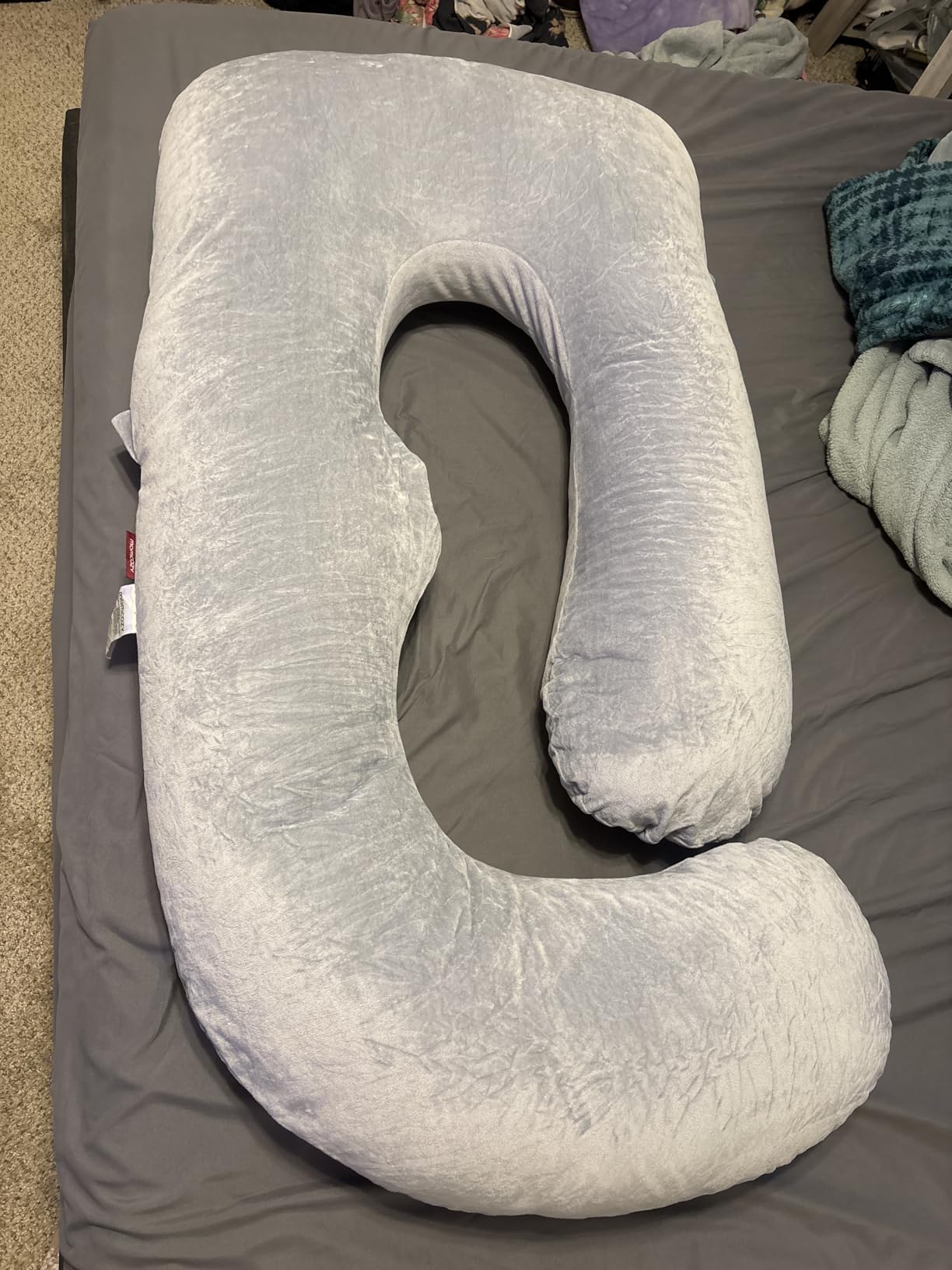 Momcozy Pregnancy Pillows for Sleeping, U Shaped Full Body Maternity Pillow with Removable Cover - Support for Back, Legs, Belly, HIPS for Pregnant Women, 57 Inch Pregnancy Pillow for Women, Grey - Customer Photo 1
