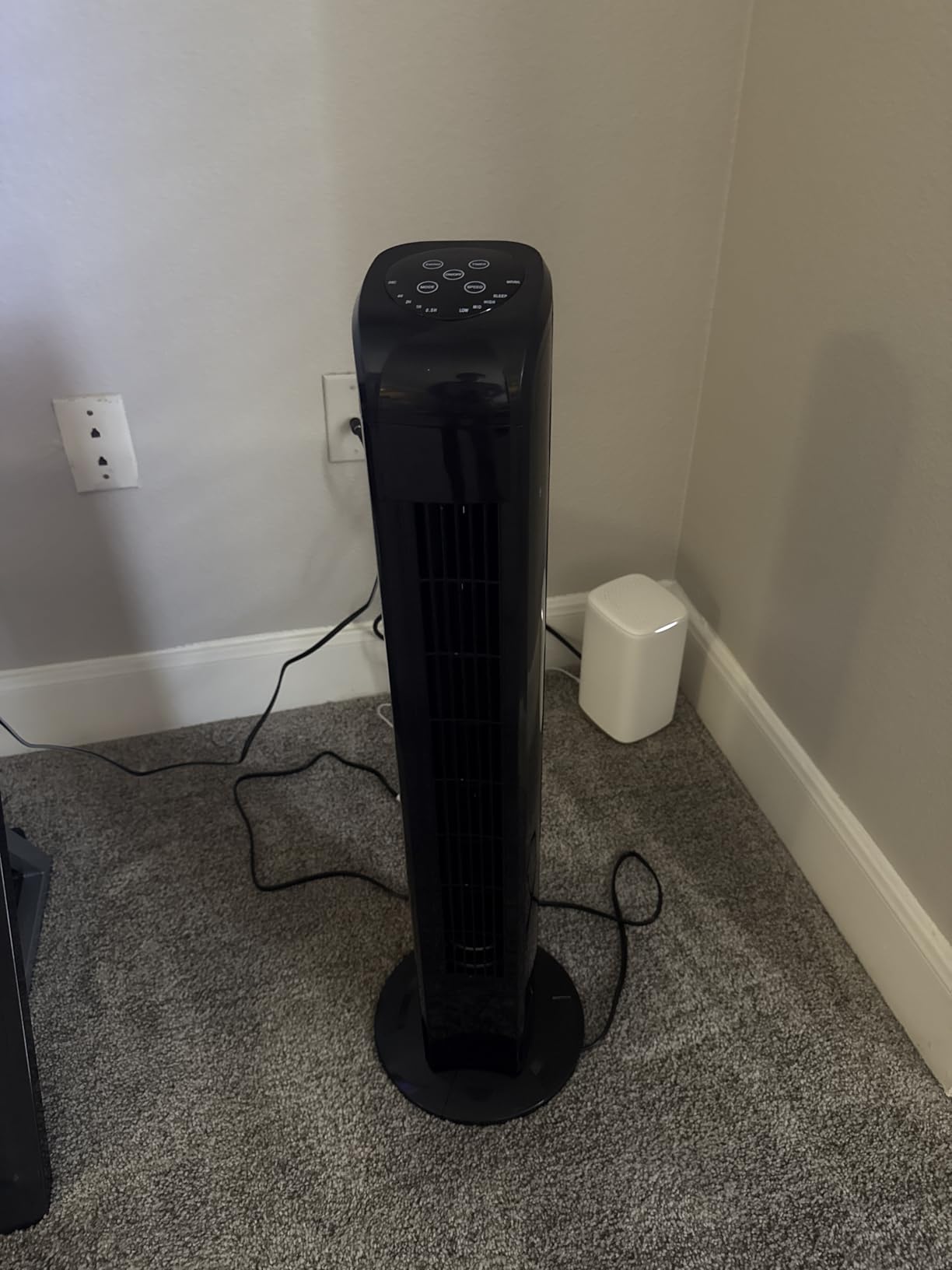 Uthfy Oscillating Tower Fan with Remote, Electric Standing Floor Fan for Bedroom Indoor Office and Home Use,Quiet Cooling Portable Bladeless Tower Fans, 30 inchs, Black Customer Review Uthfy Oscillating Tower Fan with Remote, Electric Standing Floor Fan for Bedroom Indoor Office and Home Use,Quiet Cooling Portable Bladeless Tower Fans, 30 inchs, Black - Customer Photo 1