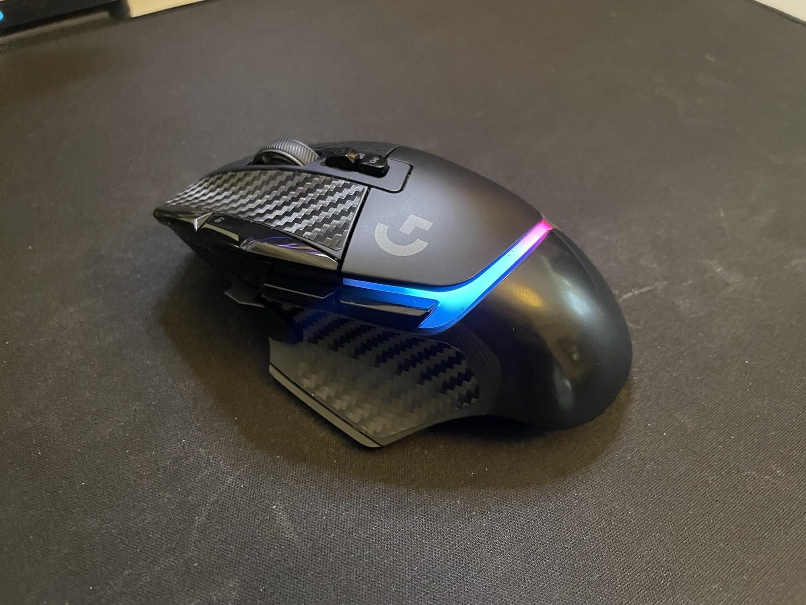 Logitech G502 X Plus Wireless Gaming Mouse: Optical Switches, LIGHTSYNC RGB, 13 Buttons, Infinite Scroll Toggle, <130 hr Battery Life, USB-C, PowerPlay Wireless Charging Capable, for PC/MacOS - Black customer photo 2