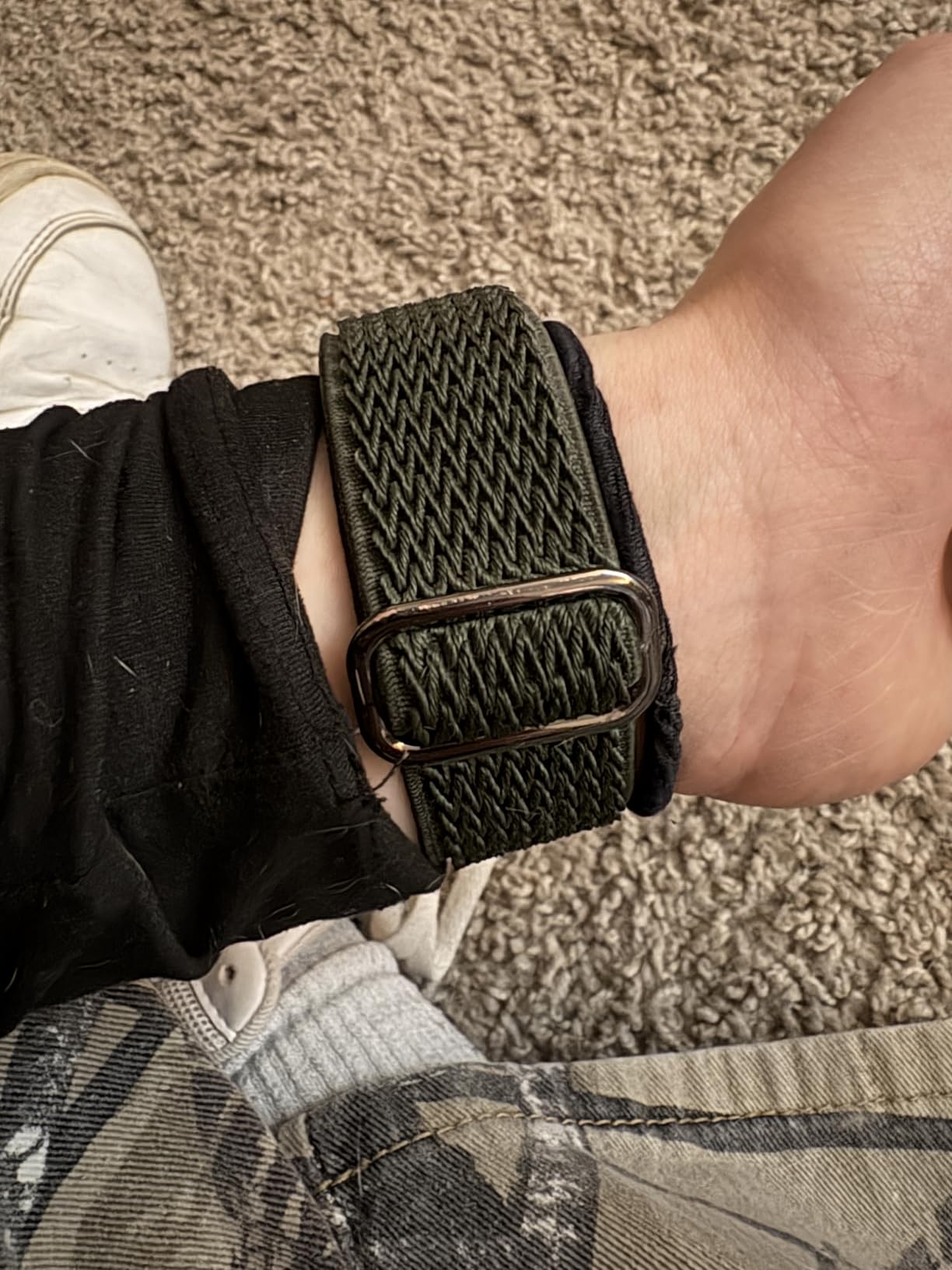 Lerobo Nylon Stretchy Solo Loop Watch Band, Compatible with Apple Watch Series 11-1, SE/Ultra 3 2 1 38/40/41/42/44/45mm/46mm/49mm, Adjustable Replacement Strap for Women Men Customer Review Lerobo Nylon Stretchy Solo Loop Watch Band, Compatible with Apple Watch Series 11-1, SE/Ultra 3 2 1 38/40/41/42/44/45mm/46mm/49mm, Adjustable Replacement Strap for Women Men - Customer Photo 1