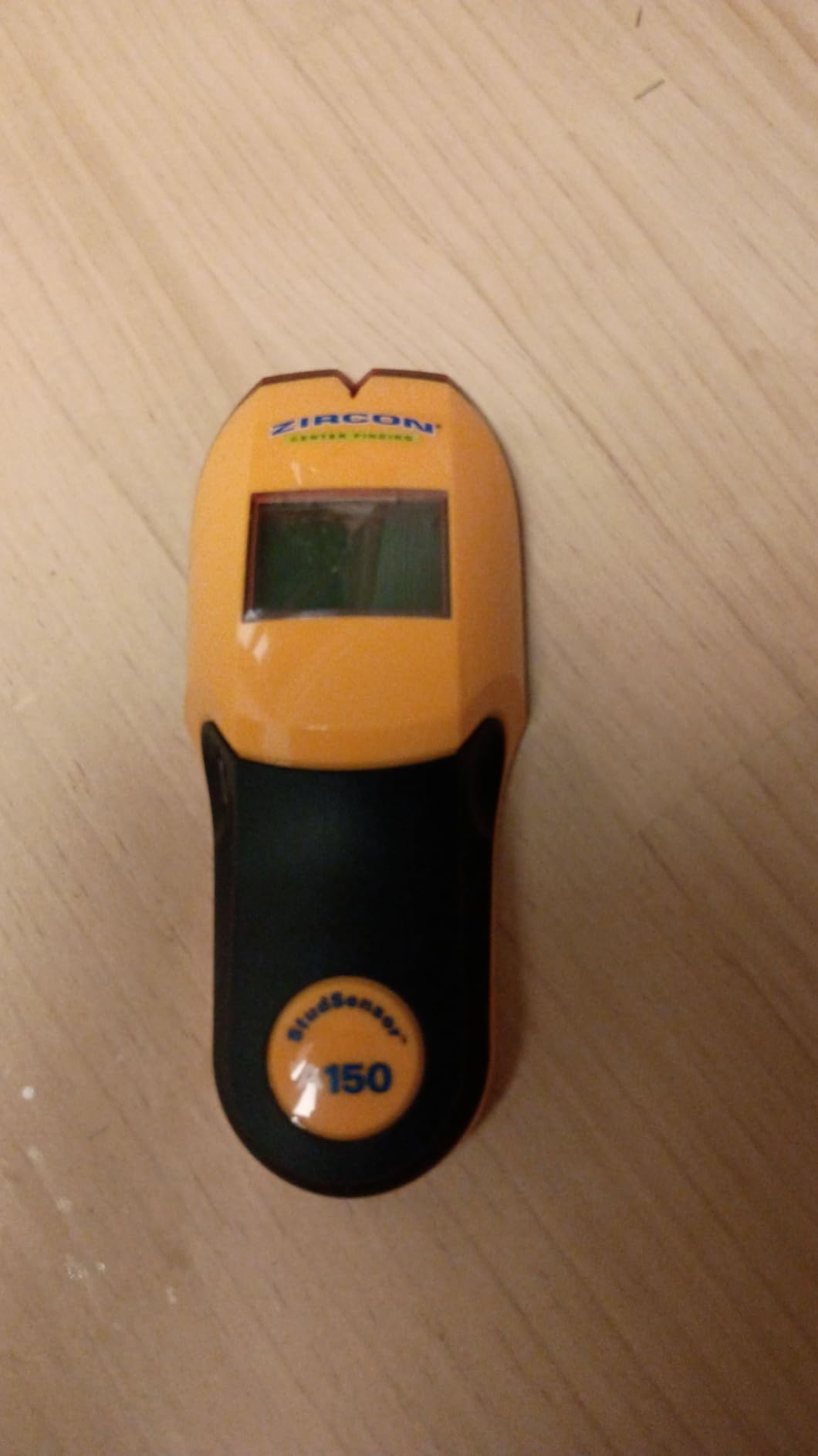 Zircon StudSensor A100 Stud Finder and Wall Scanner – Edge Locating Stud Detector with WireWarning AC Detection – Easy-to-Read Display and Ergonomic Grip for Home and Professional Use - Customer Photo 1