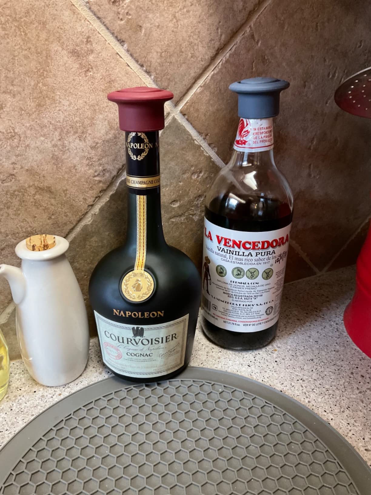 OXO Good Grips Silicone Wine Stoppers Customer Review OXO Good Grips Silicone Wine Stoppers - Customer Photo 2