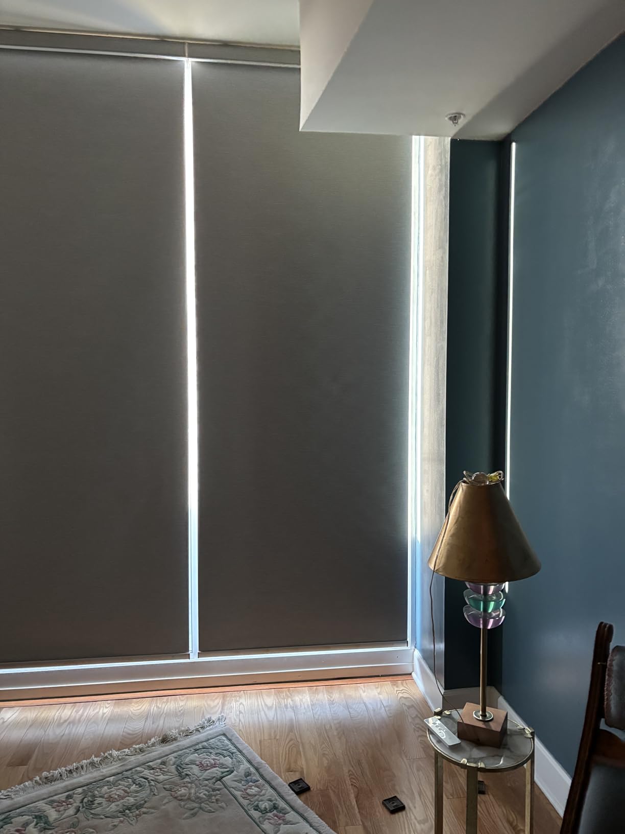 SmartWings Motorized Roller Shades Work with HomeKit, 100% Blackout Window Shades, Cordless Wireless Remote Control Roller Blinds for Smart Home and Office, Essential Grey, Customized Size Customer Review SmartWings Motorized Roller Shades Work with HomeKit, 100% Blackout Window Shades, Cordless Wireless Remote Control Roller Blinds for Smart Home and Office, Essential Grey, Customized Size - Customer Photo 1