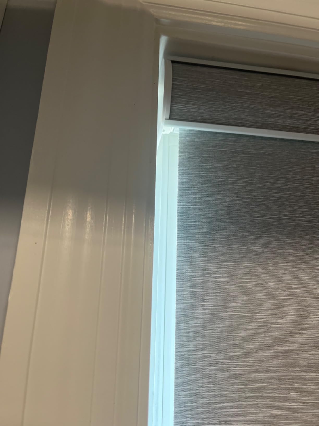 SmartWings Motorized Roller Shades Work with HomeKit, 100% Blackout Window Shades, Cordless Wireless Remote Control Roller Blinds for Smart Home and Office, Essential Grey, Customized Size Customer Review SmartWings Motorized Roller Shades Work with HomeKit, 100% Blackout Window Shades, Cordless Wireless Remote Control Roller Blinds for Smart Home and Office, Essential Grey, Customized Size - Customer Photo 2