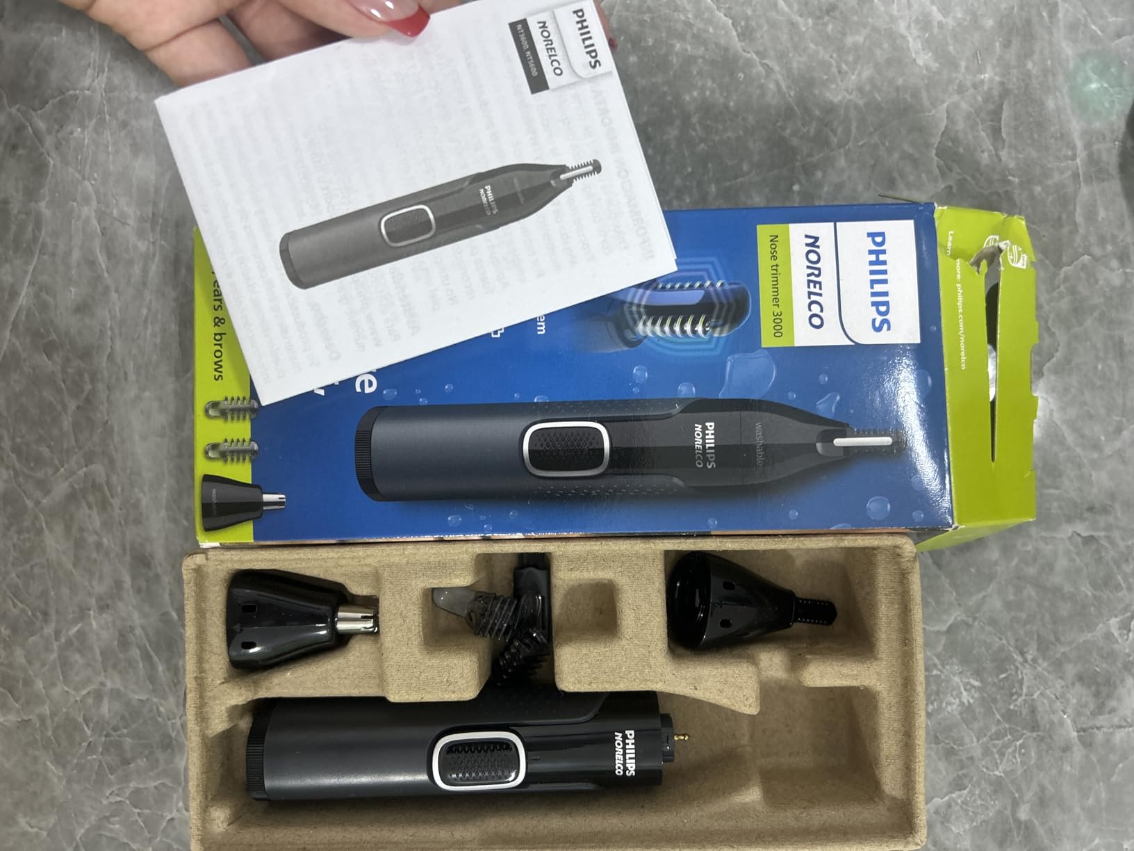 Norelco Philips Nose Trimmer 3000, for Nose, Ears Eyebrows, NT3600/62 Customer Review Norelco Philips Nose Trimmer 3000, for Nose, Ears Eyebrows, NT3600/62 - Customer Photo 1