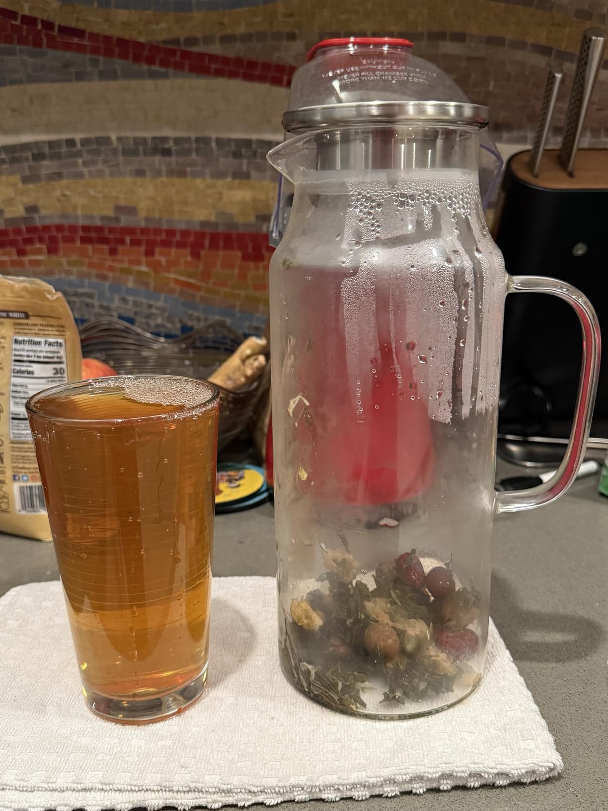 Bivvclaz 2 Liter 68 oz Glass Pitcher with Lid and Handle, Glass Carafe for Hot/Cold Water, Large Iced Tea Pitcher for Coffee, Juice and Homemade Beverage - Customer Photo 3