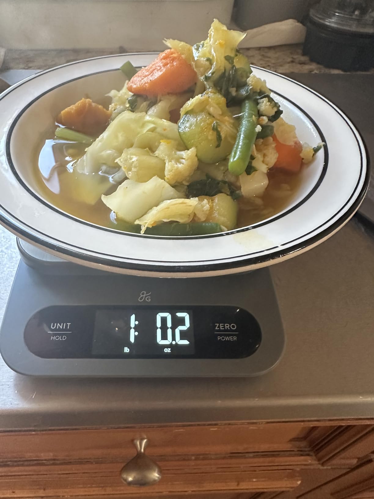 Greater Goods Digital Food Scale for Kitchen & Baking, 10kg/22lb High-Capacity Weight Scale with 1g Precision, Stainless Steel Platform, Hi-Def LCD, Ideal for Bread, Sourdough & Bulk Cooking - Customer Photo 1