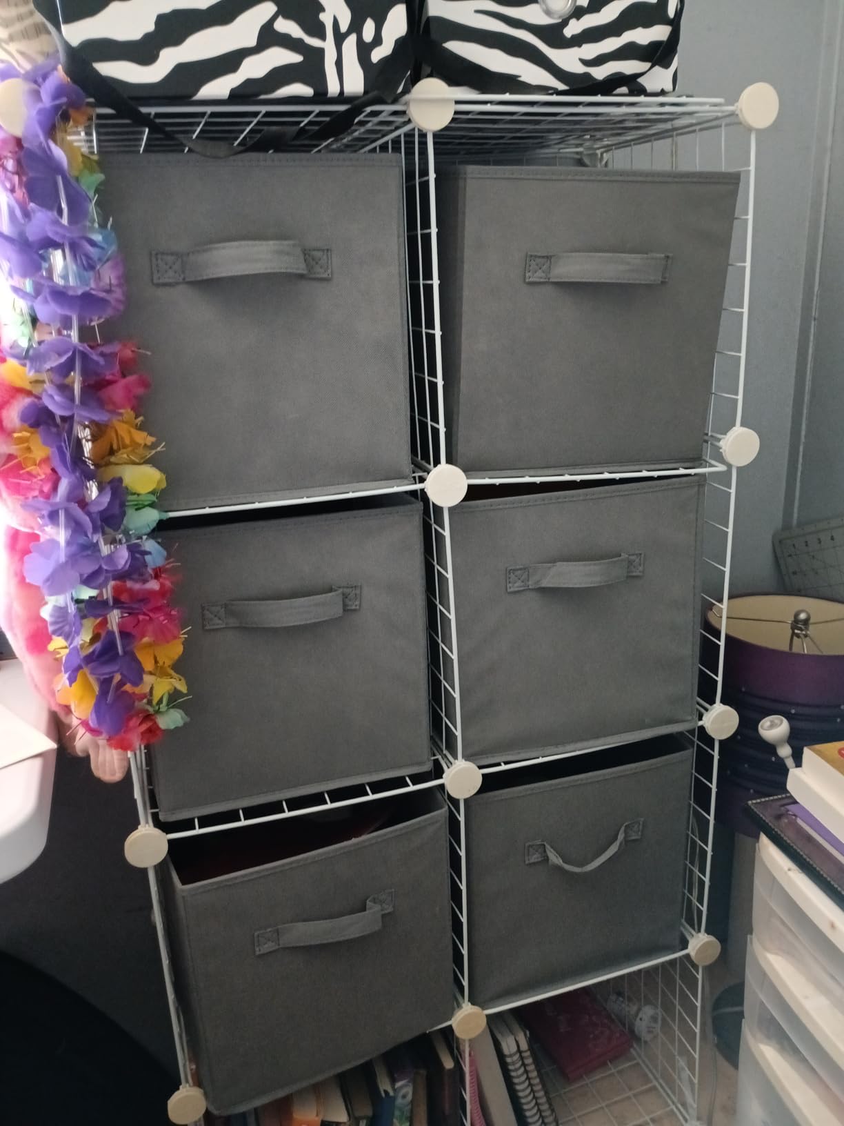 Amazon Basics Collapsible Fabric Storage Cube Bins Organizer with Handles, Sturdy, Beige, 13-x-13-x-13-inch, Pack of 6 Customer Review Amazon Basics Collapsible Fabric Storage Cube Bins Organizer with Handles, Sturdy, Beige, 13-x-13-x-13-inch, Pack of 6 - Customer Photo 2