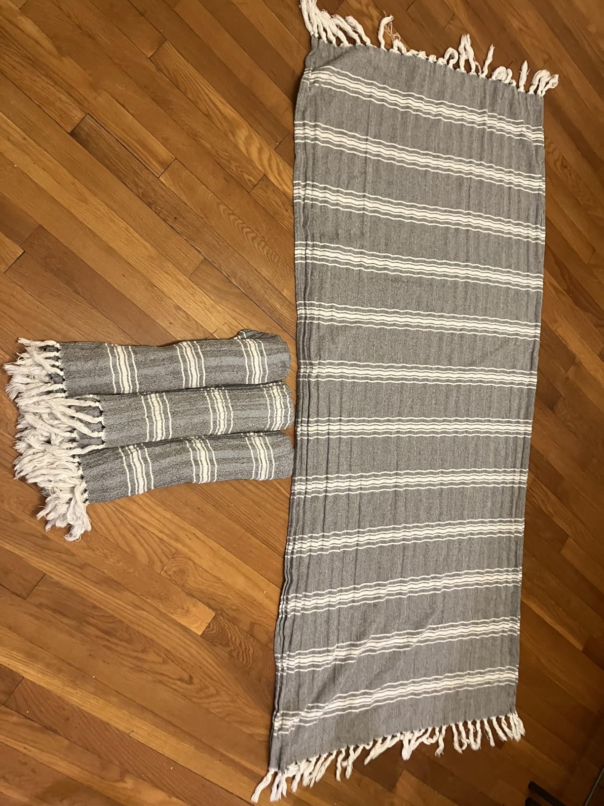 Belizzi Home Peshtemal Turkish Towel Chevron Beach Towels Oversized 36x71 Set of 6, Beach Towels for Adults, Soft Durable Absorbent Extra Large Bath Sheet Hammam Towel - Teal Customer Review Belizzi Home Peshtemal Turkish Towel Chevron Beach Towels Oversized 36x71 Set of 6, Beach Towels for Adults, Soft Durable Absorbent Extra Large Bath Sheet Hammam Towel - Teal - Customer Photo 1
