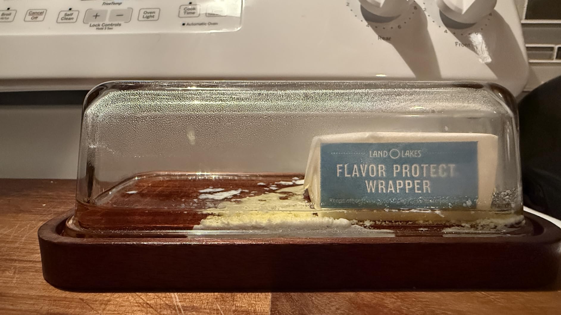 KIVY Glass butter dish with airtight lid that keeps butter soft - For countertop and refrigerator door shelf Customer Review KIVY Glass butter dish with airtight lid that keeps butter soft - For countertop and refrigerator door shelf - Customer Photo 1