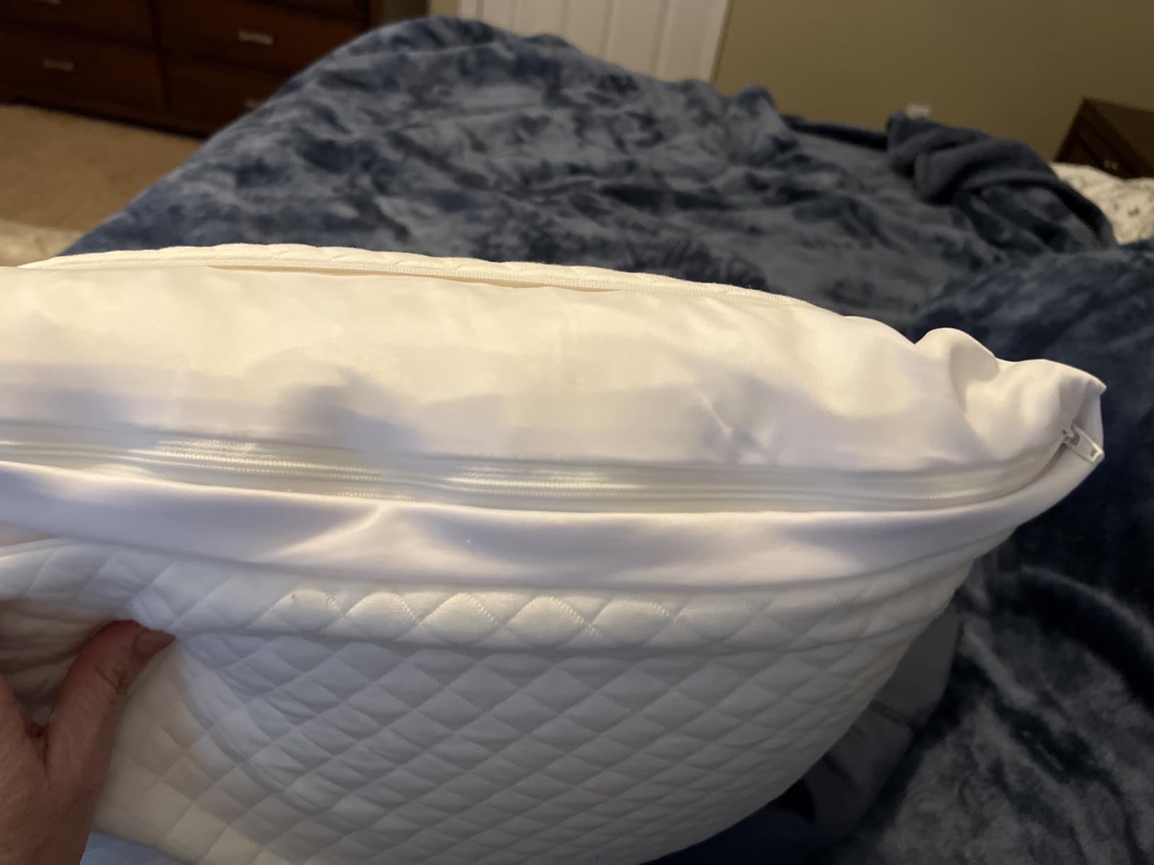 DreamyBlue Signature Adjustable Shredded Memory Foam Pillow Queen customer photo 1