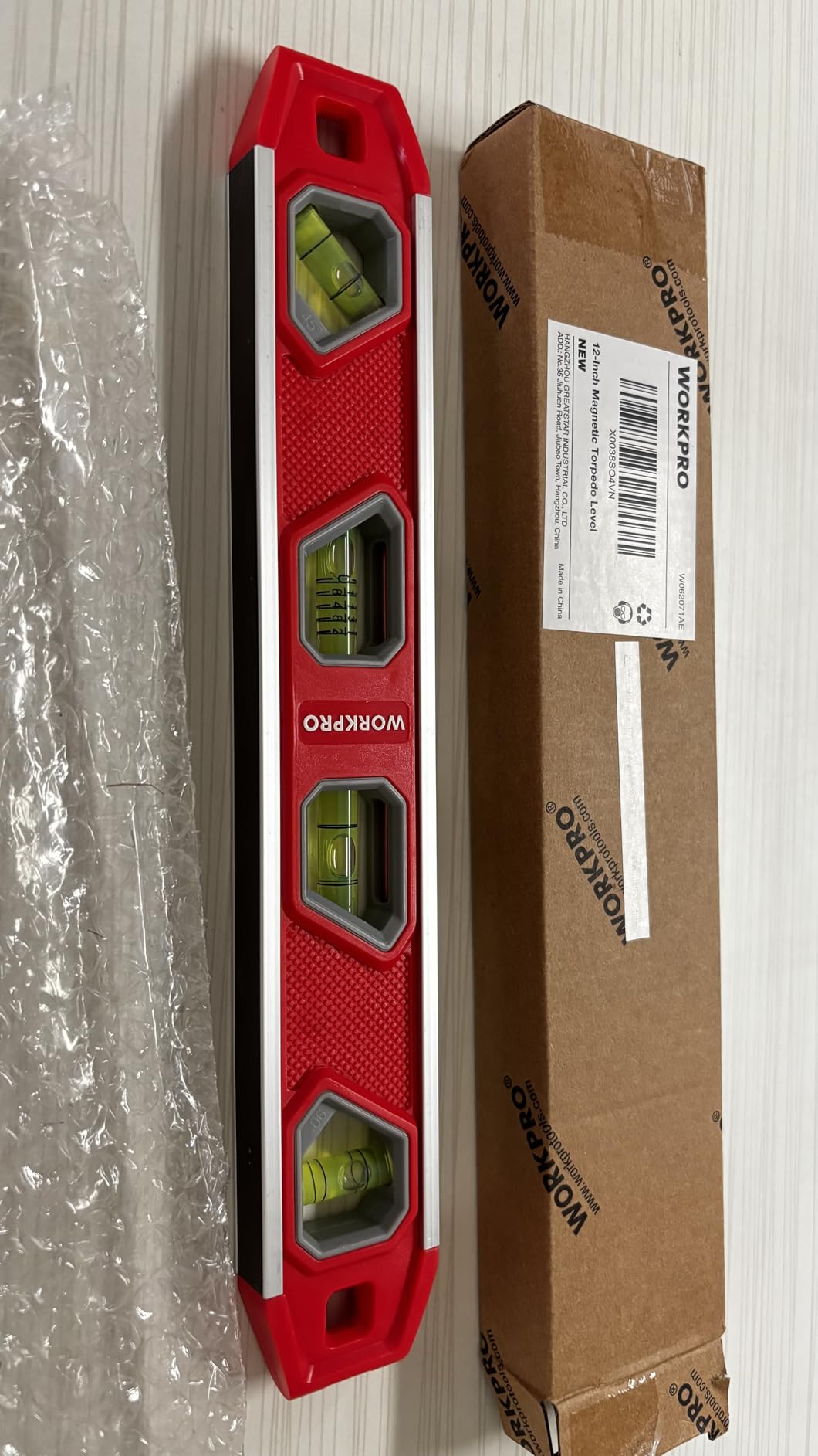 WORKPRO 12 Inch Torpedo Level, Magnetic Small Leveler Tool, Plumbing Level with Pitch Vial, Aluminum Reinforced, 4 Bubbles, V-Groove for Conduit Bending Customer Review WORKPRO 12 Inch Torpedo Level, Magnetic Small Leveler Tool, Plumbing Level with Pitch Vial, Aluminum Reinforced, 4 Bubbles, V-Groove for Conduit Bending - Customer Photo 1