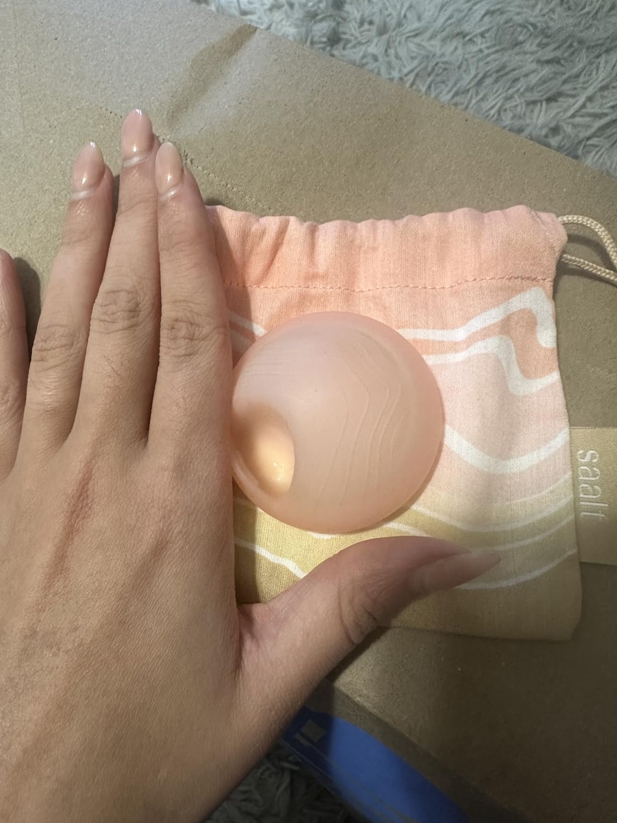 Saalt Menstrual Disc - Soft, Flexible, Reusable Medical-Grade - Removal Notch - Tampon Alternative - Made in USA - Lasts 10 Years (Sunset Coral, Small) Customer Review Saalt Menstrual Disc - Soft, Flexible, Reusable Medical-Grade - Removal Notch - Tampon Alternative - Made in USA - Lasts 10 Years (Sunset Coral, Small) - Customer Photo 2