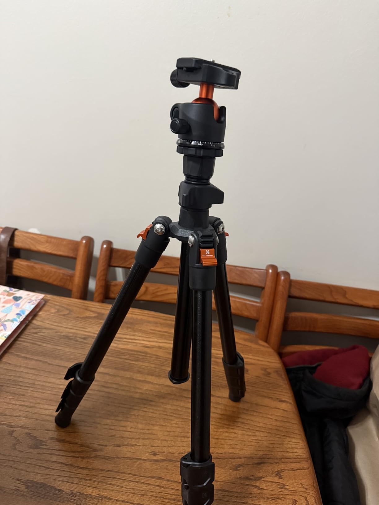 K&F Concept 64 inch/163cm Lightweight Aluminum Travel Camera Tripod customer photo 1