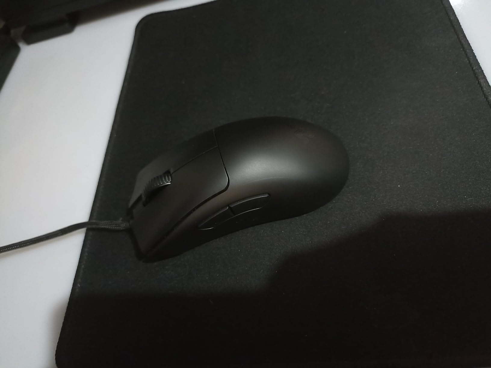 Razer DeathAdder V3 Wired Gaming Mouse, 8Khz, 59g, Black customer photo 2
