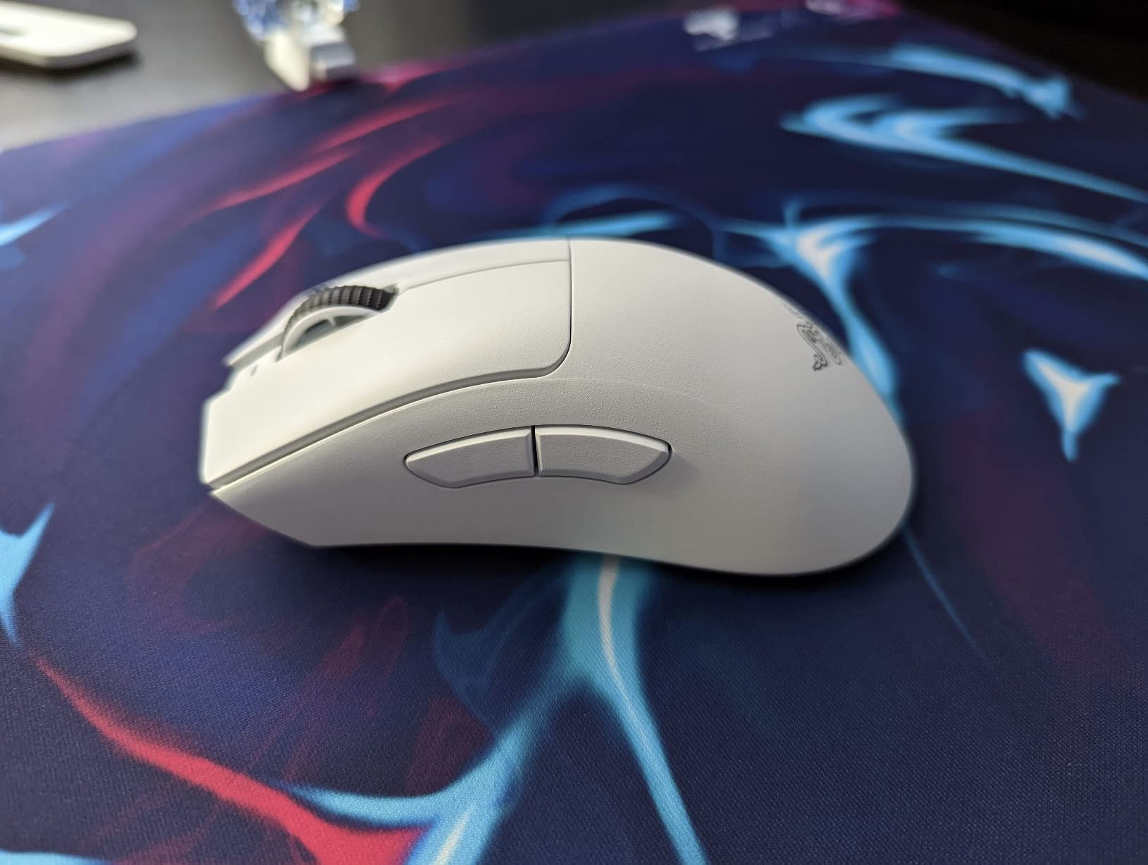 Razer DeathAdder V3 Pro Wireless Gaming Mouse, 63g, 90 Hr Battery, Black | Focus Pro 30K Optical Sensor, Fast Optical Switches Gen-3, HyperSpeed Wireless, 5 Programmable Buttons customer photo 2