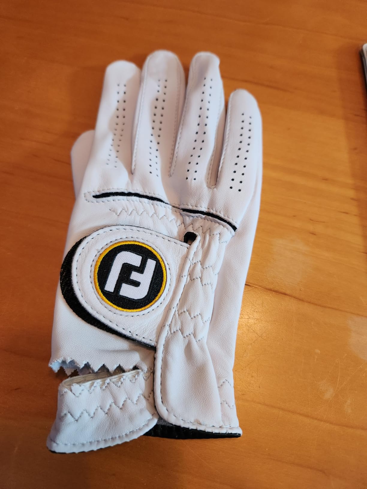 FootJoy Men's StaSof Golf Glove Customer Review FootJoy Men's StaSof Golf Glove - Customer Photo 3