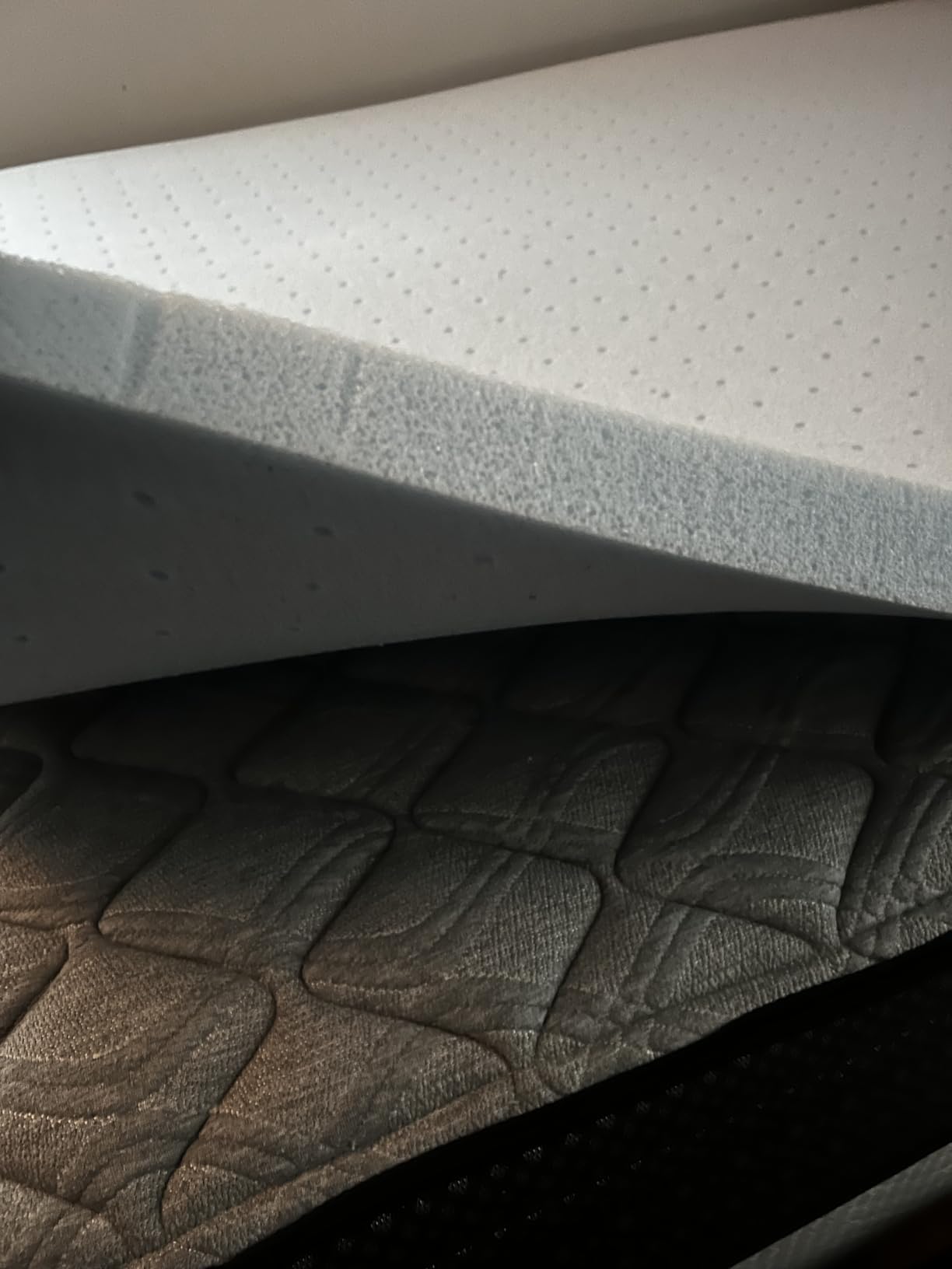 Best Price Mattress 2-inch Ventilated Gel Memory Foam Topper - Full, Dorm Essentials, Blue Customer Review Best Price Mattress 2-inch Ventilated Gel Memory Foam Topper - Full, Dorm Essentials, Blue - Customer Photo 2