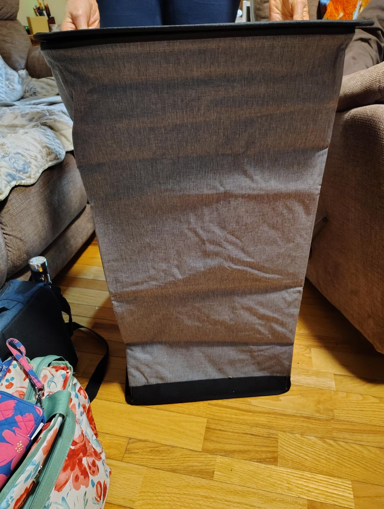 SOLEDI Laundry Hamper with Lid 100L Large & Tall Collapsible Laundry Basket, Clothes Hamper with Bag Removable Easy to Carry, Dirty Hampers for Bedroom, Bathroom, Dorm, College, Grey Customer Review SOLEDI Laundry Hamper with Lid 100L Large & Tall Collapsible Laundry Basket, Clothes Hamper with Bag Removable Easy to Carry, Dirty Hampers for Bedroom, Bathroom, Dorm, College, Grey - Customer Photo 1