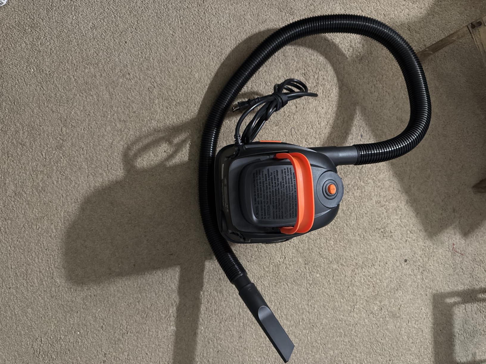 Armor All AA155 1.5-Gallon 2 Peak HP Portable Wet/Dry Vacuum, Orange Customer Review Armor All AA155 1.5-Gallon 2 Peak HP Portable Wet/Dry Vacuum, Orange - Customer Photo 1