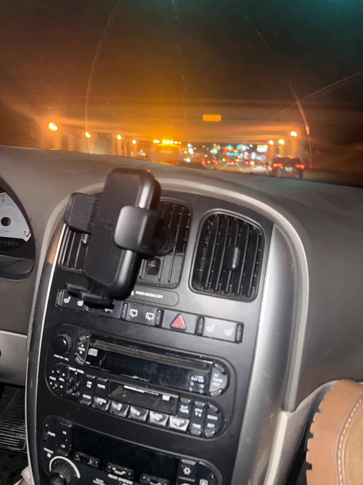 Lamicall 2026 Wider Clamp & Metal Hook Car Phone Holder Vent Thick Cases Friendly Phone Holders for Your Car Mount Valentines Day Gift Automobile Hands Free Vehicle Air Vent for iPhone 16 15 Pro Max Customer Review Lamicall 2026 Wider Clamp & Metal Hook Car Phone Holder Vent Thick Cases Friendly Phone Holders for Your Car Mount Valentines Day Gift Automobile Hands Free Vehicle Air Vent for iPhone 16 15 Pro Max - Customer Photo 1