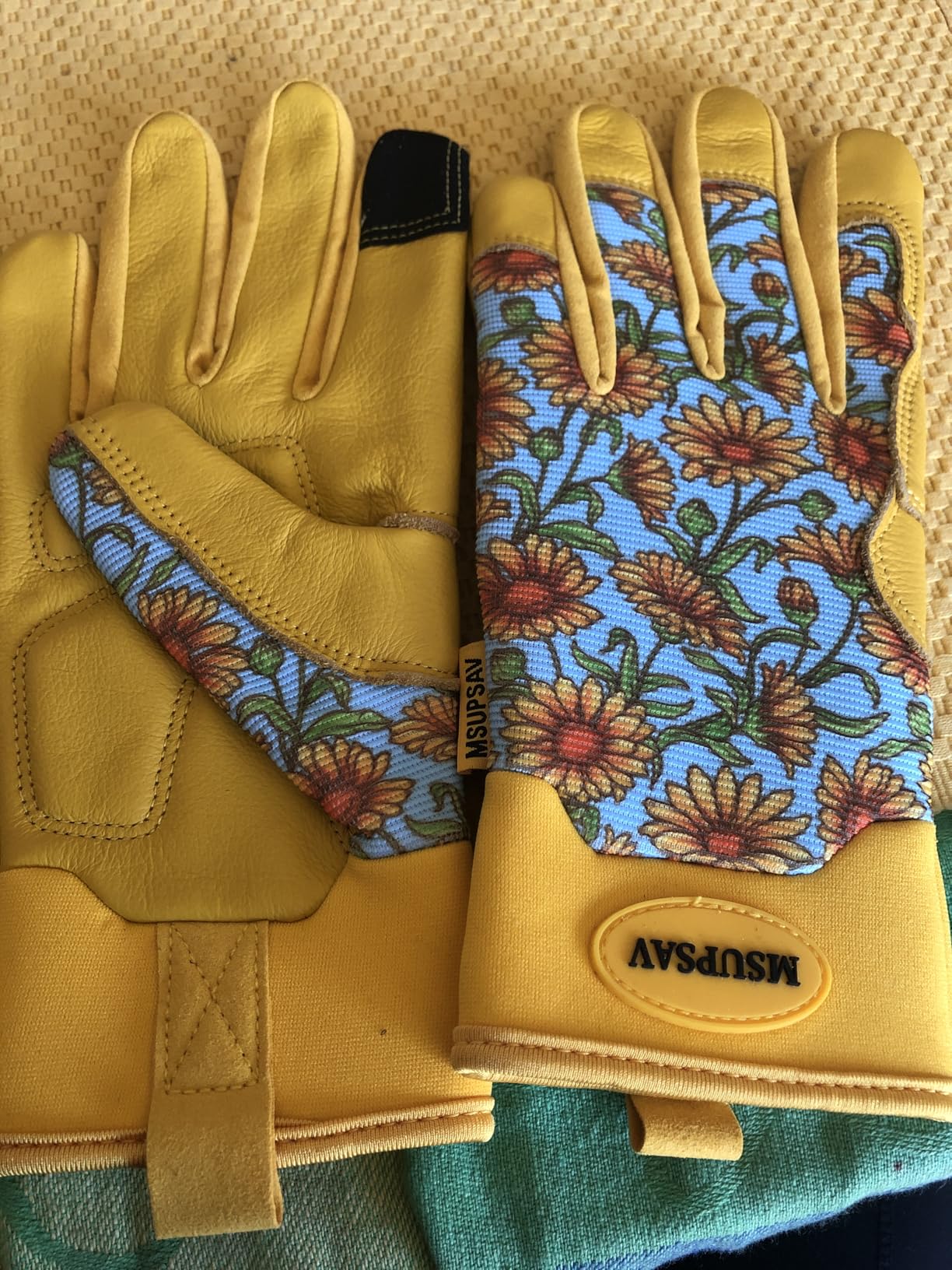 Thorn Proof&Puncture Resistant Gardening Gloves with Grip,Garden Glove for Women, Leather Yard Work Gifts - Customer Photo 1