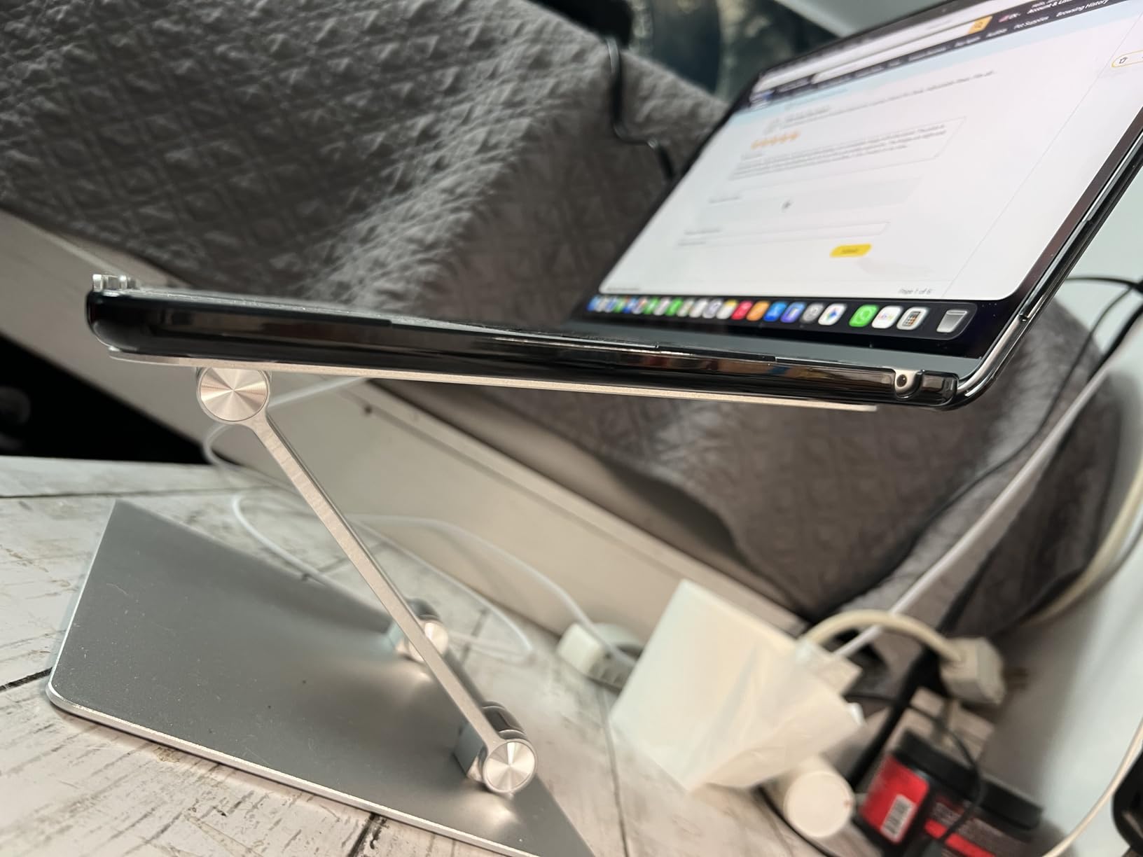 Amazon Basics Sturdy and Portable Ergonomic Laptop Stand for Desk, Adjustable Riser, Fits all Laptops and Notebooks up to 17.3 Inch, Silver, 10 x 8.7 x 6 in Customer Review Amazon Basics Sturdy and Portable Ergonomic Laptop Stand for Desk, Adjustable Riser, Fits all Laptops and Notebooks up to 17.3 Inch, Silver, 10 x 8.7 x 6 in - Customer Photo 2