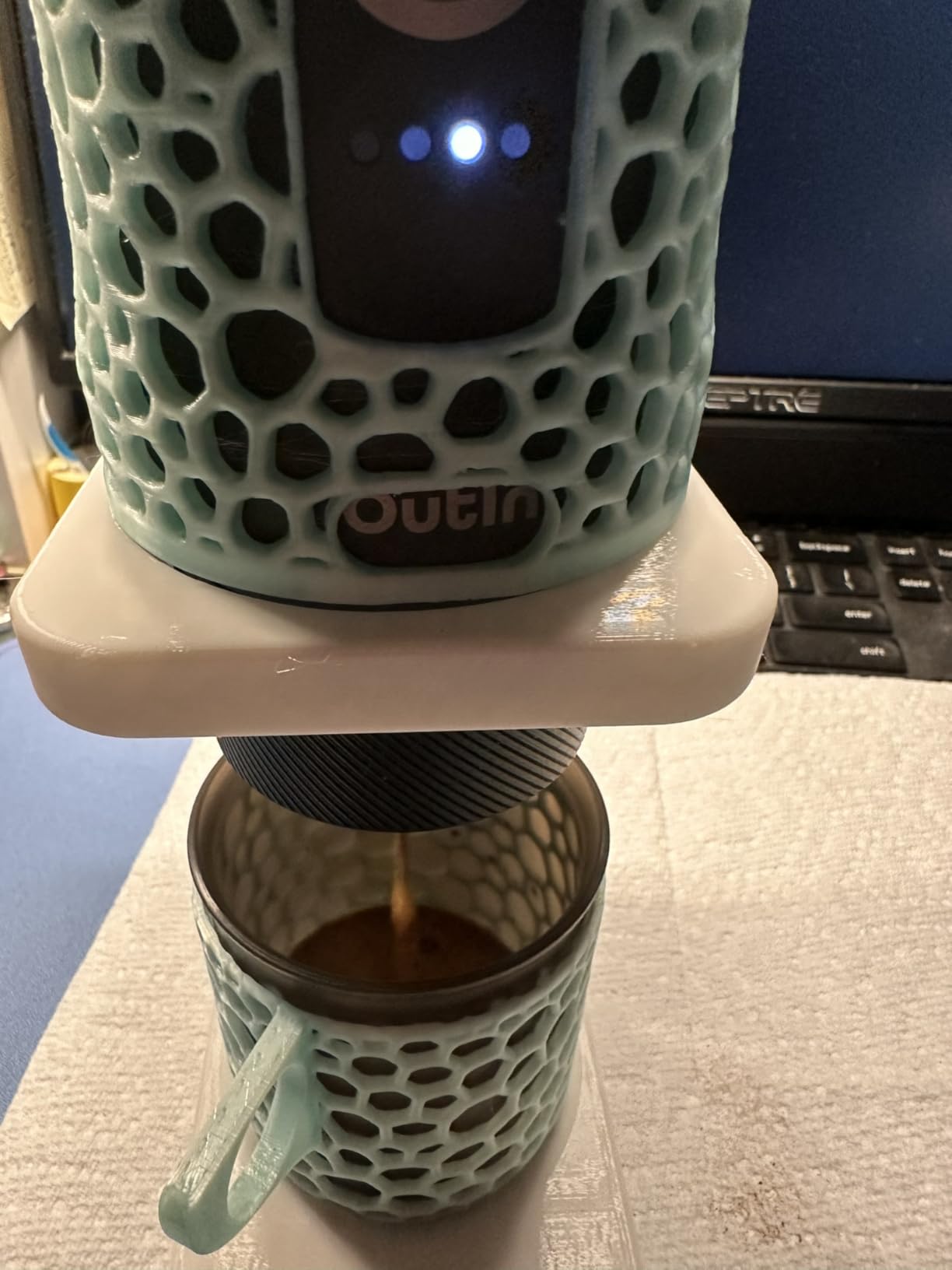 OutIn Nano Portable Electric Espresso Machine, Travel Coffee Maker for Camping, Car Coffee Maker Self-Heating with USB-C, With Ground Coffee & NS Capsule for RV, Hiking, Office Customer Review OutIn Nano Portable Electric Espresso Machine, Travel Coffee Maker for Camping, Car Coffee Maker Self-Heating with USB-C, With Ground Coffee & NS Capsule for RV, Hiking, Office - Customer Photo 1