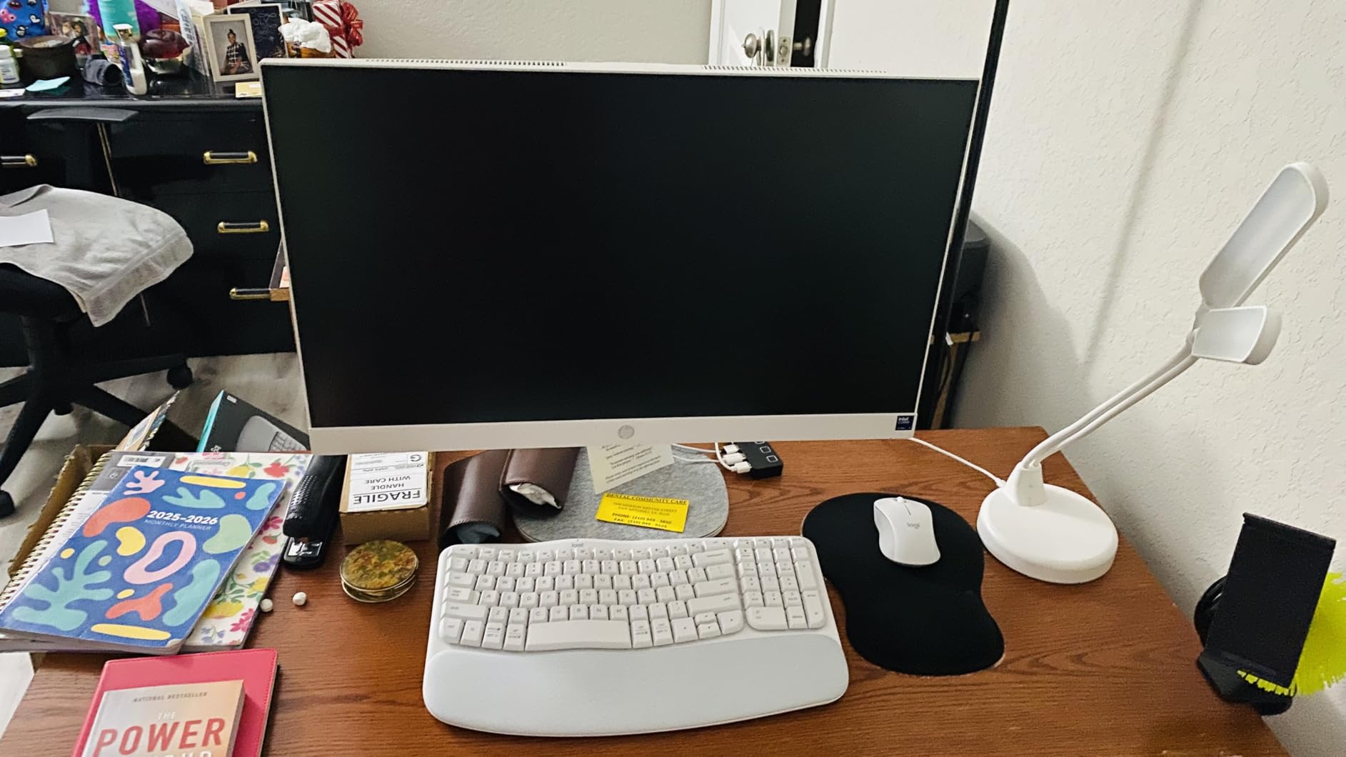Logitech Wave Keys Ergonomic Wireless Keyboard with Palm Rest - Graphite | For natural typing posture, connects up to 3 devices via Easy-Switch, Bluetooth, Logi Bolt Receiver, Multi-OS, Windows / Mac customer photo 1