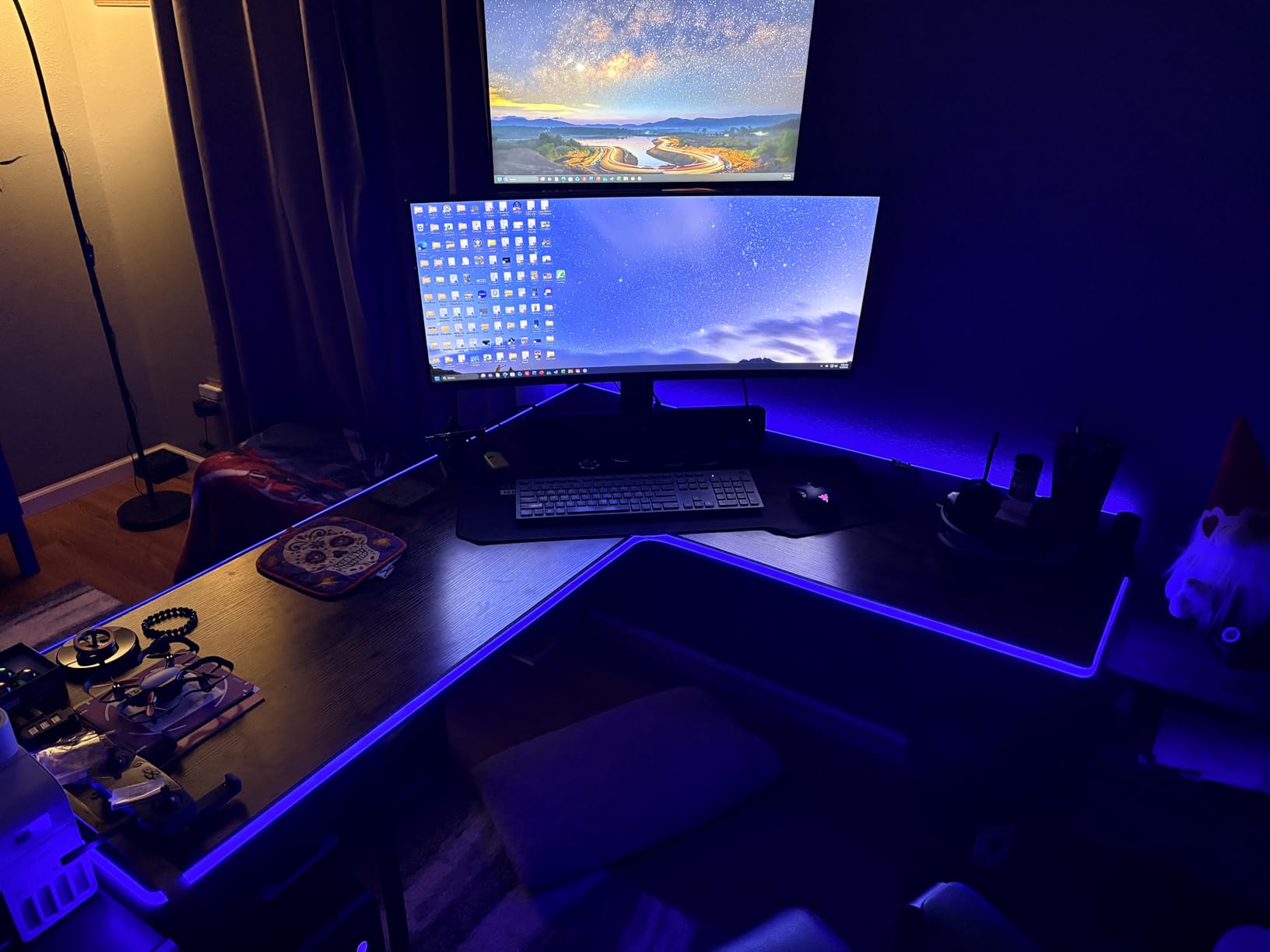 Govee RGBIC Gaming Lights, 10ft Neon Rope Lights Soft Lighting for Gaming Desks, LED Strip Lights Syncing with Razer Chroma, Support Cutting, Smart App Control, Music Sync, Adapter (Only 2.4G Wi-Fi) Customer Review Govee RGBIC Gaming Lights, 10ft Neon Rope Lights Soft Lighting for Gaming Desks, LED Strip Lights Syncing with Razer Chroma, Support Cutting, Smart App Control, Music Sync, Adapter (Only 2.4G Wi-Fi) - Customer Photo 1