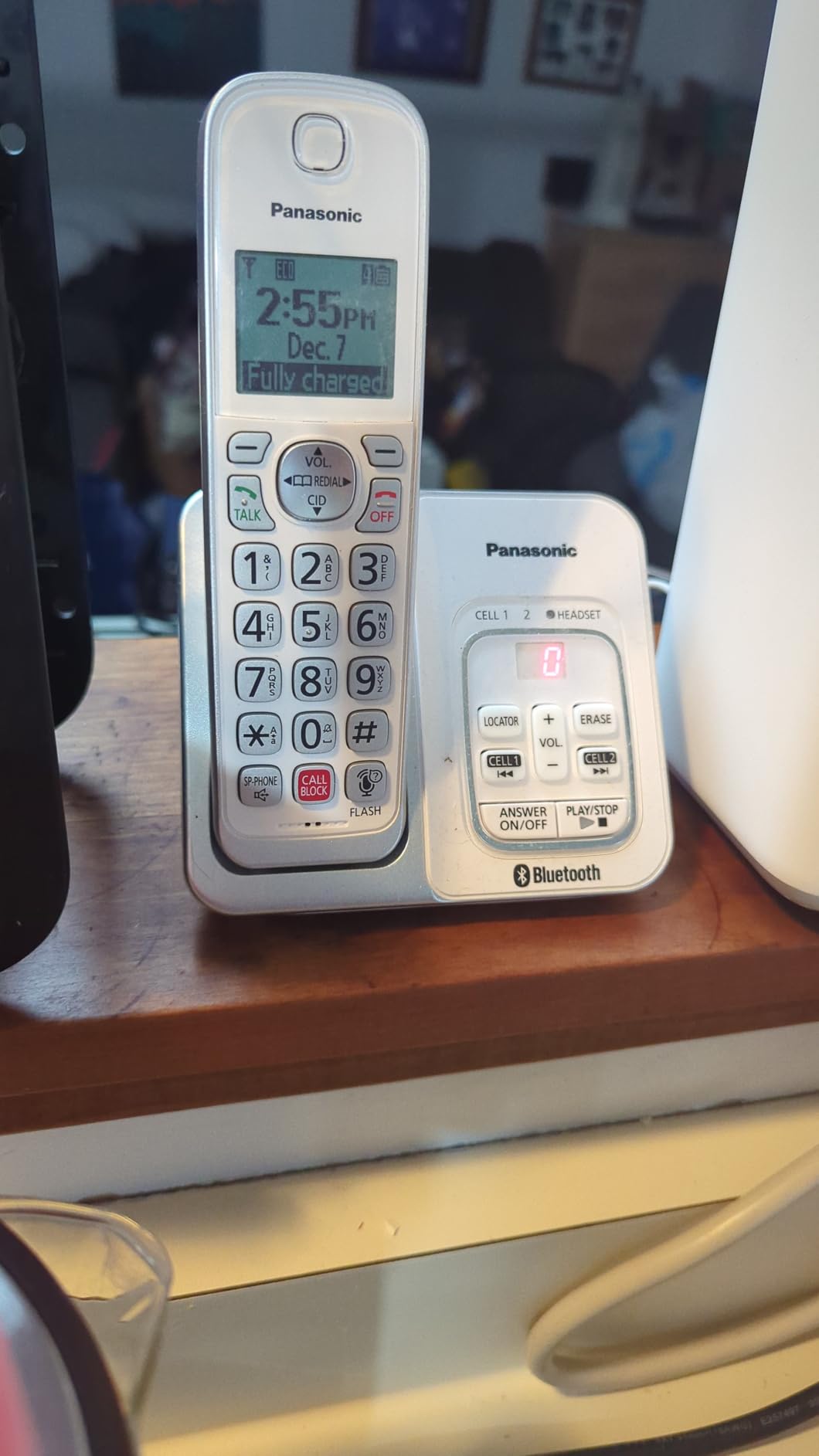 Panasonic Cordless Phone with Answering Machine, Link2Cell Bluetooth Home Phones, Voice Assistant and Advanced Call Blocking, Expandable System with 4 Handsets - KX-TGD864W (White) - Customer Photo 1