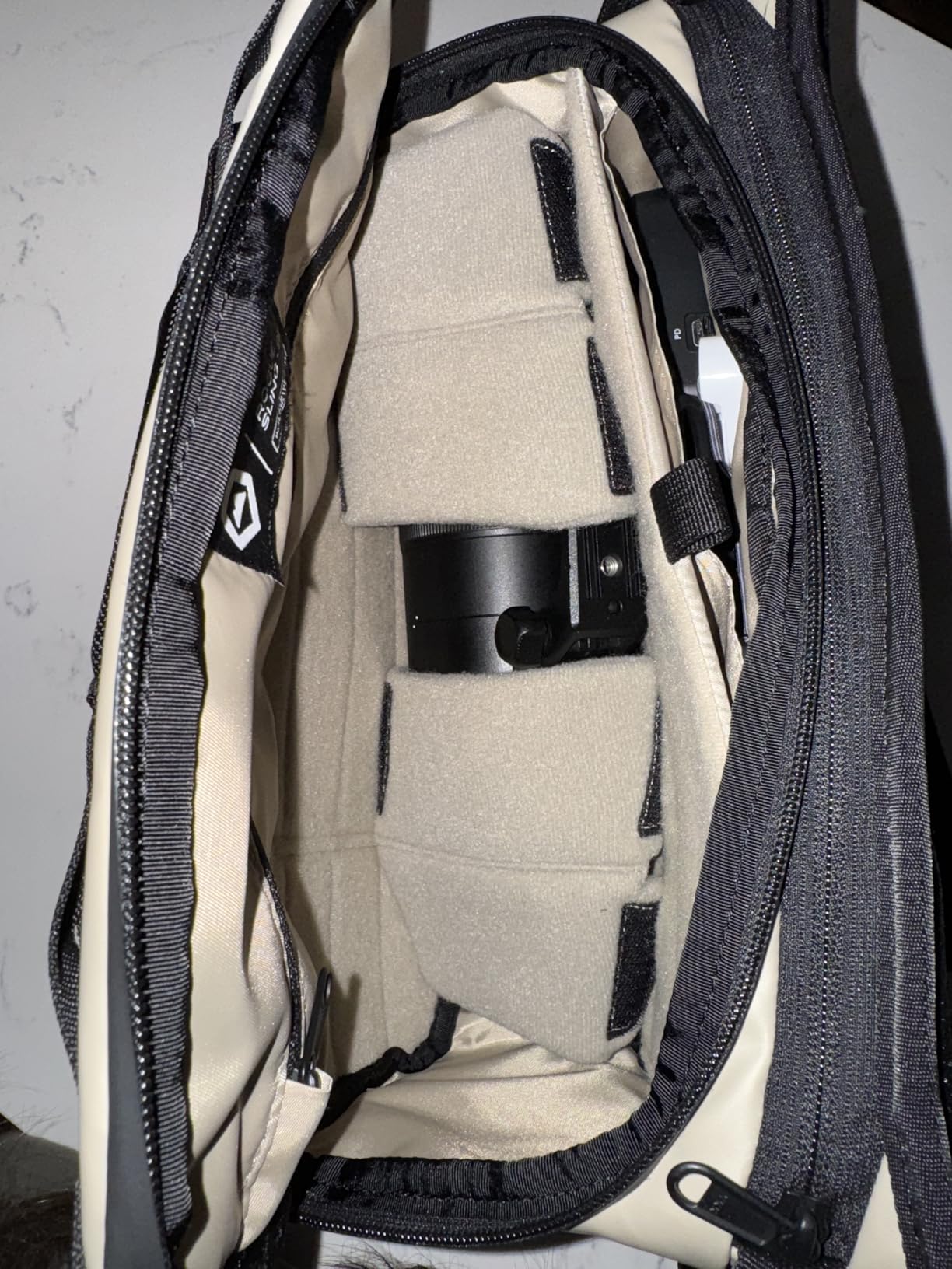 WANDRD ROGUE V1 3L Sling: Compact Camera Sling and Crossbody Bag with Fast Access, 3-Way Carry (Wasatch Green) Customer Review WANDRD ROGUE V1 3L Sling: Compact Camera Sling and Crossbody Bag with Fast Access, 3-Way Carry (Wasatch Green) - Customer Photo 5