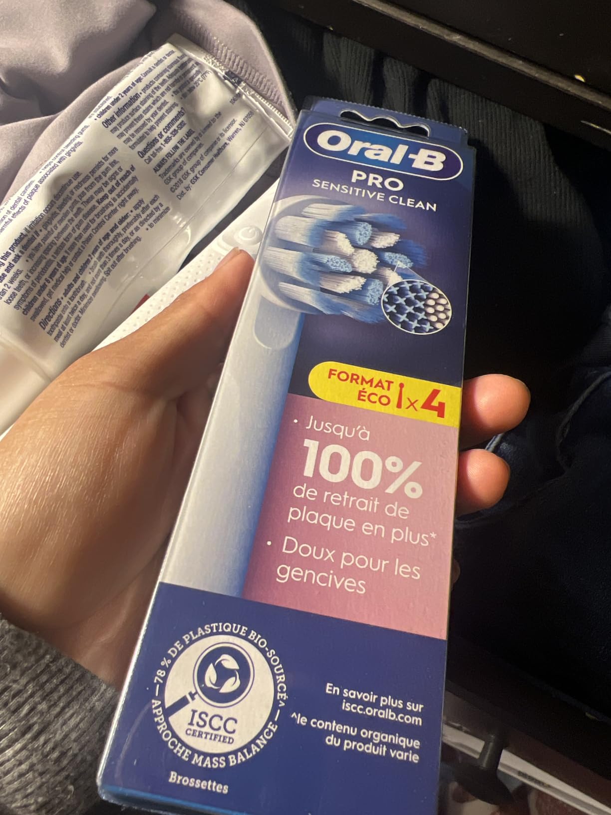 Oral-B Pro Sensitive Clean Electric Toothbrush Replacement Heads, X-Shaped & Extra Soft Bristles for Gentle Brushing & Plaque Removal, Pack of 4 Toothbrush Heads, White Customer Review Oral-B Pro Sensitive Clean Electric Toothbrush Replacement Heads, X-Shaped & Extra Soft Bristles for Gentle Brushing & Plaque Removal, Pack of 4 Toothbrush Heads, White - Customer Photo 1