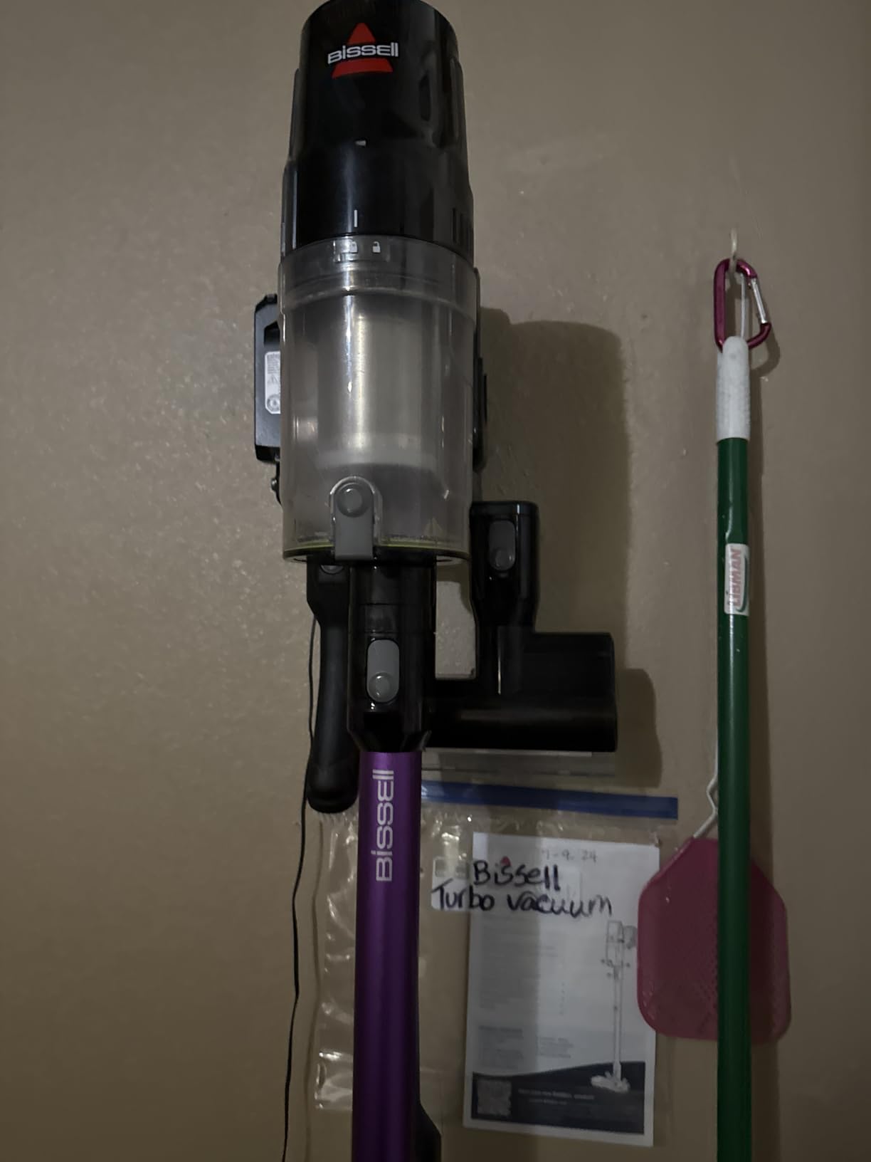 Bissell Cleanview XR Pet 300W Cordless Vacuum with Removable Battery, 3797V Customer Review Bissell Cleanview XR Pet 300W Cordless Vacuum with Removable Battery, 3797V - Customer Photo 2