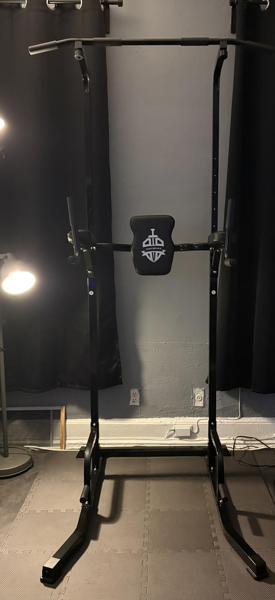 Sportsroyals Power Tower Pull Up Bar Station, 450LBS Stable Pull Up Dip Station for Home Gym Strength Training Equipment Customer Review Sportsroyals Power Tower Pull Up Bar Station, 450LBS Stable Pull Up Dip Station for Home Gym Strength Training Equipment - Customer Photo 2