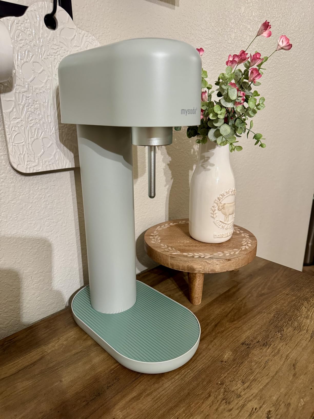Mysoda Ruby 2 Sparkling Water Maker - Soda Streaming Machine Silent Carbonated Water Machine Robust Long-Lasting Aluminium Soda Maker 1L Water Bottle Without CO2 Cylinder - Black Copper Soda Machine - Customer Photo 1