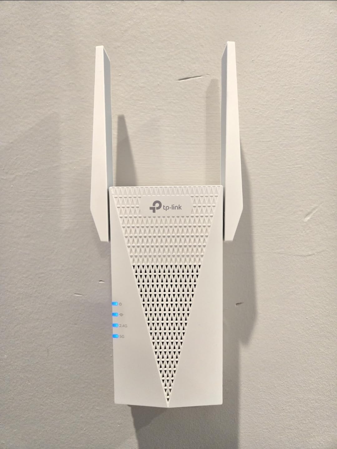 TP-Link RE615X AX1800 WiFi 6 Range Extender w/Ethernet Port | 1.8G Dual-Band Wireless Repeater Amplifier | Up to 2100 Sq. Ft., 64 Devices | Internet Signal Booster | APP Setup | EasyMesh Compatible customer photo 2