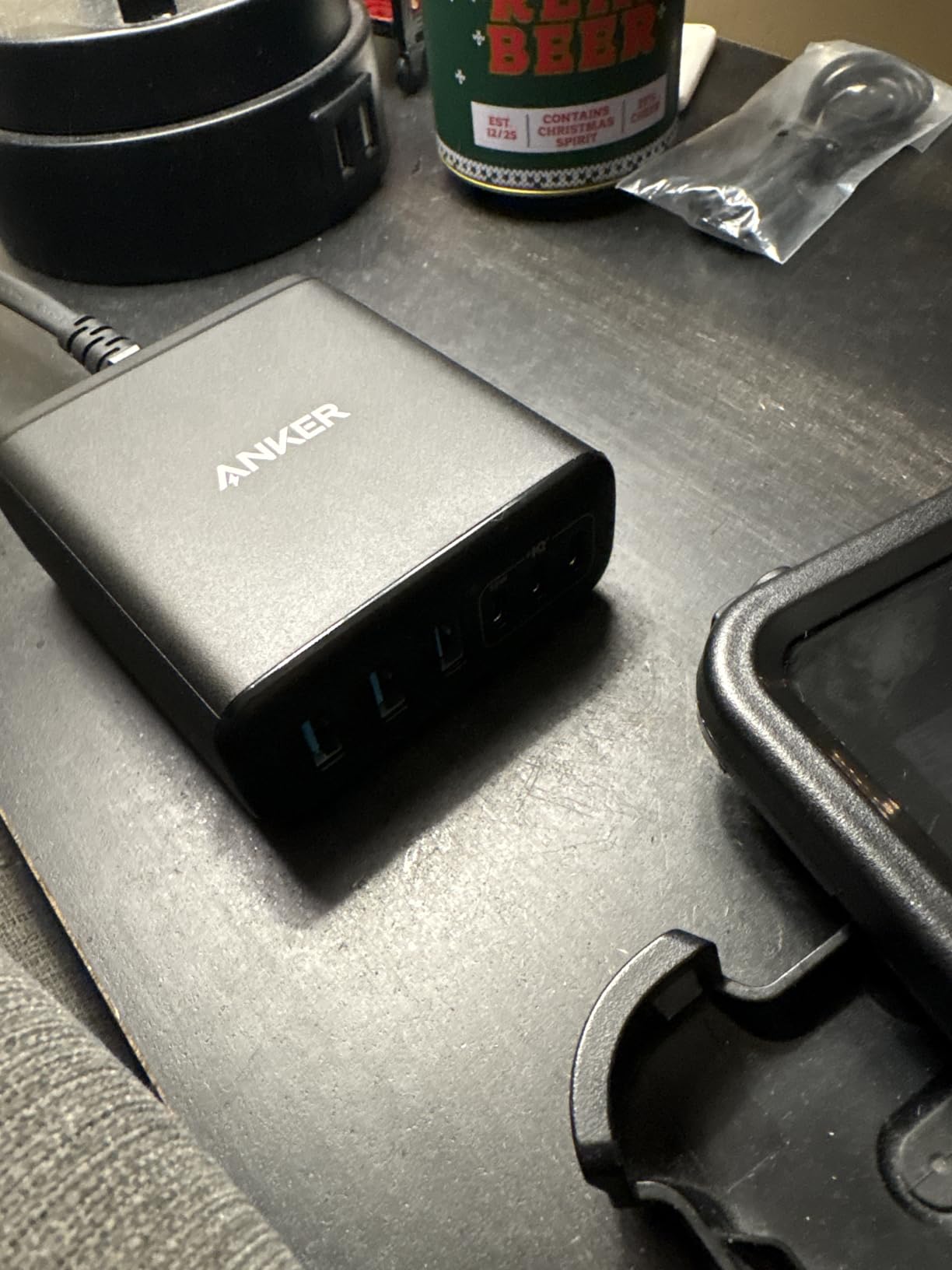 Anker Desktop Charger, Fast Charging USB C Charger with 112W Max 6-Port Desk Accessories for Home Office, Campatible with Multiple Devices, iPhone, iPad, MacBook, Galaxy and More (Cable Not Included) - Customer Photo 1