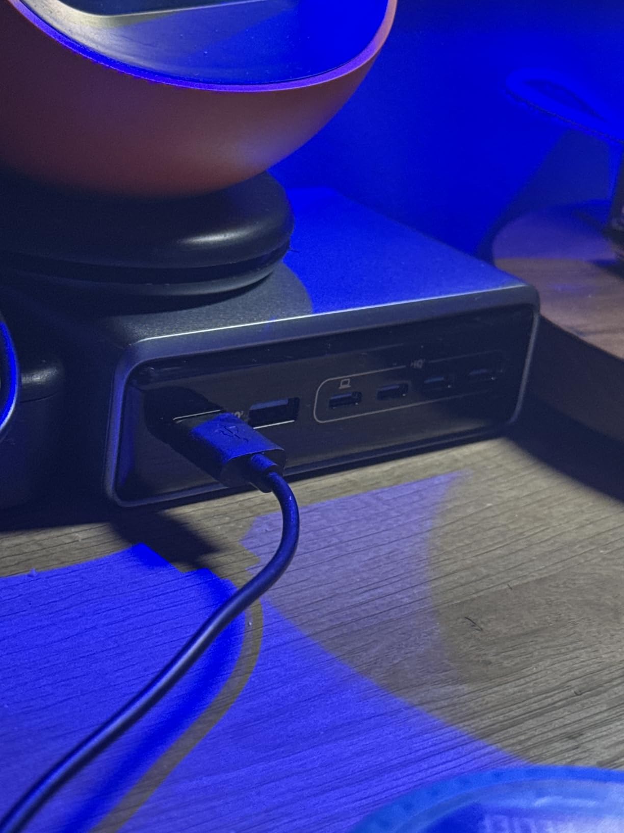 Anker Prime Charging Station, 200W 6-Port GaN Desktop Charger, Fast Charging USB C Charger for Multiple Devices, Compatible with iPhone, Galaxy, MacBook, Dell and More - Customer Photo 1