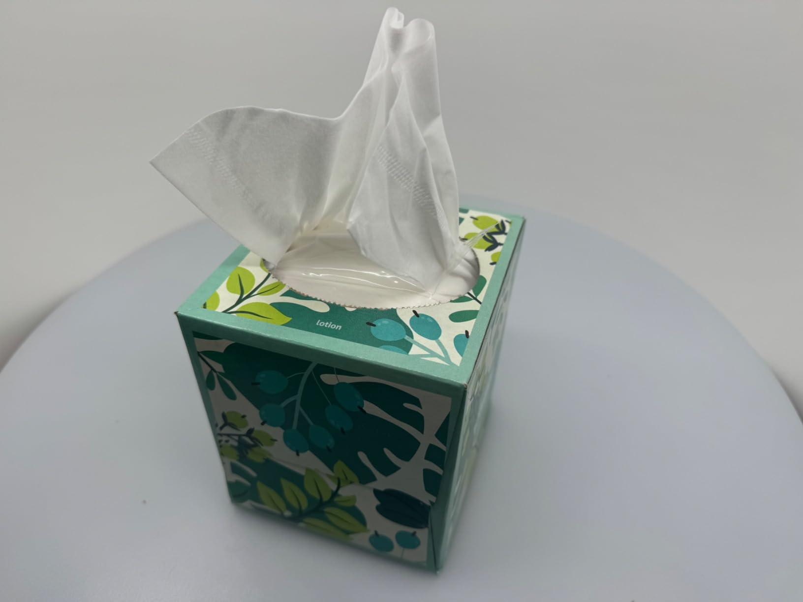 Kleenex Lotion Facial Tissues with Coconut Oil, 8 Cube Boxes, 80 Tissues Per Box, 3-Ply Customer Review Kleenex Lotion Facial Tissues with Coconut Oil, 8 Cube Boxes, 80 Tissues Per Box, 3-Ply - Customer Photo 2