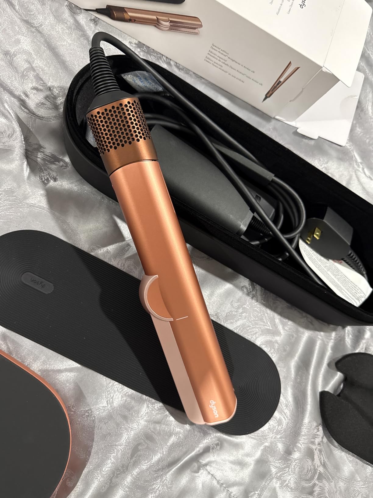 Dyson Airstrait Straightener, Wet to Dry Hair Straightener, No Heat Damage, No hot Plates, All Hair Types - Customer Photo 2