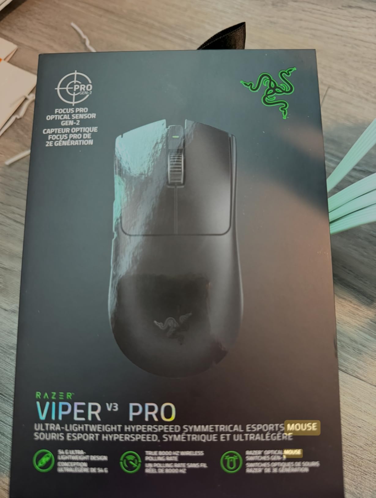 Razer Viper V3 Pro Wireless Esports Gaming Mouse: Symmetrical - 54g Lightweight - 8K Polling - 35K DPI Optical Sensor - Gen3 Optical Switches - 8 Programmable Buttons - 95 Hr Battery - Black customer photo 2