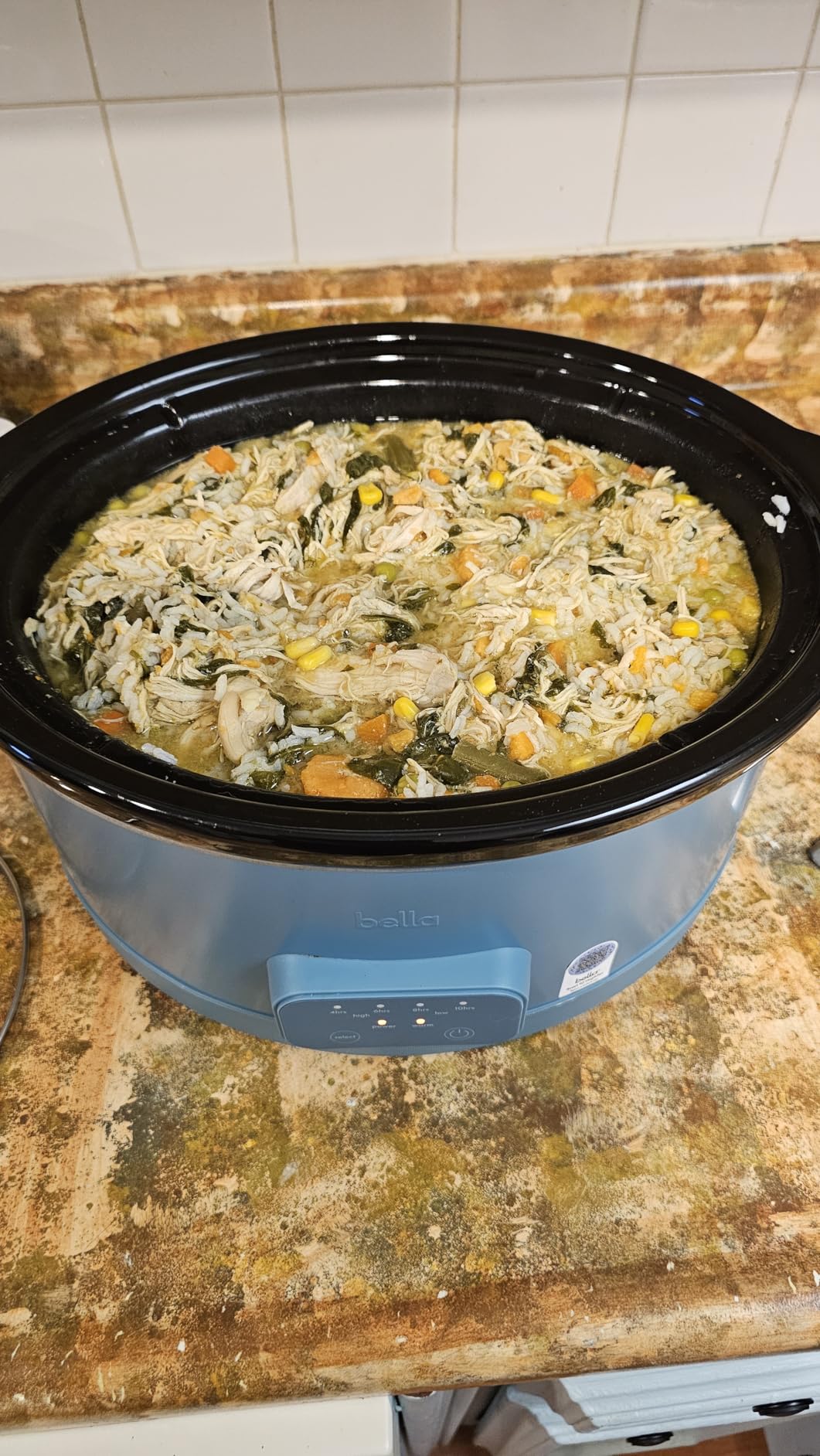 Bella 6.0 Qt Programmable Slow Cooker, Ceramic Nonstick Coating, Adjustable Temperature & Cooking Times, Dishwasher Safe Stoneware Pot, Oatmilk customer photo 2