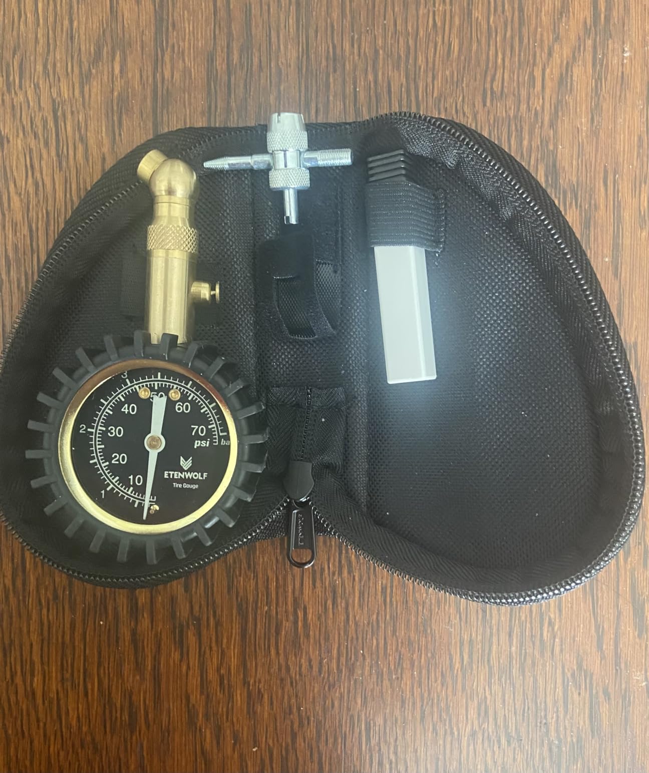 ETENWOLF Tire Pressure Gauge for Cars 0-75 PSI, Air Pressure Gauge with Large Glow Dial, Calibrated to ANSI B40.1 Grade A(Plus-Minus 1%), Tire Gauge for Tire Pressure Car Accessories (Black) Customer Review ETENWOLF Tire Pressure Gauge for Cars 0-75 PSI, Air Pressure Gauge with Large Glow Dial, Calibrated to ANSI B40.1 Grade A(Plus-Minus 1%), Tire Gauge for Tire Pressure Car Accessories (Black) - Customer Photo 1
